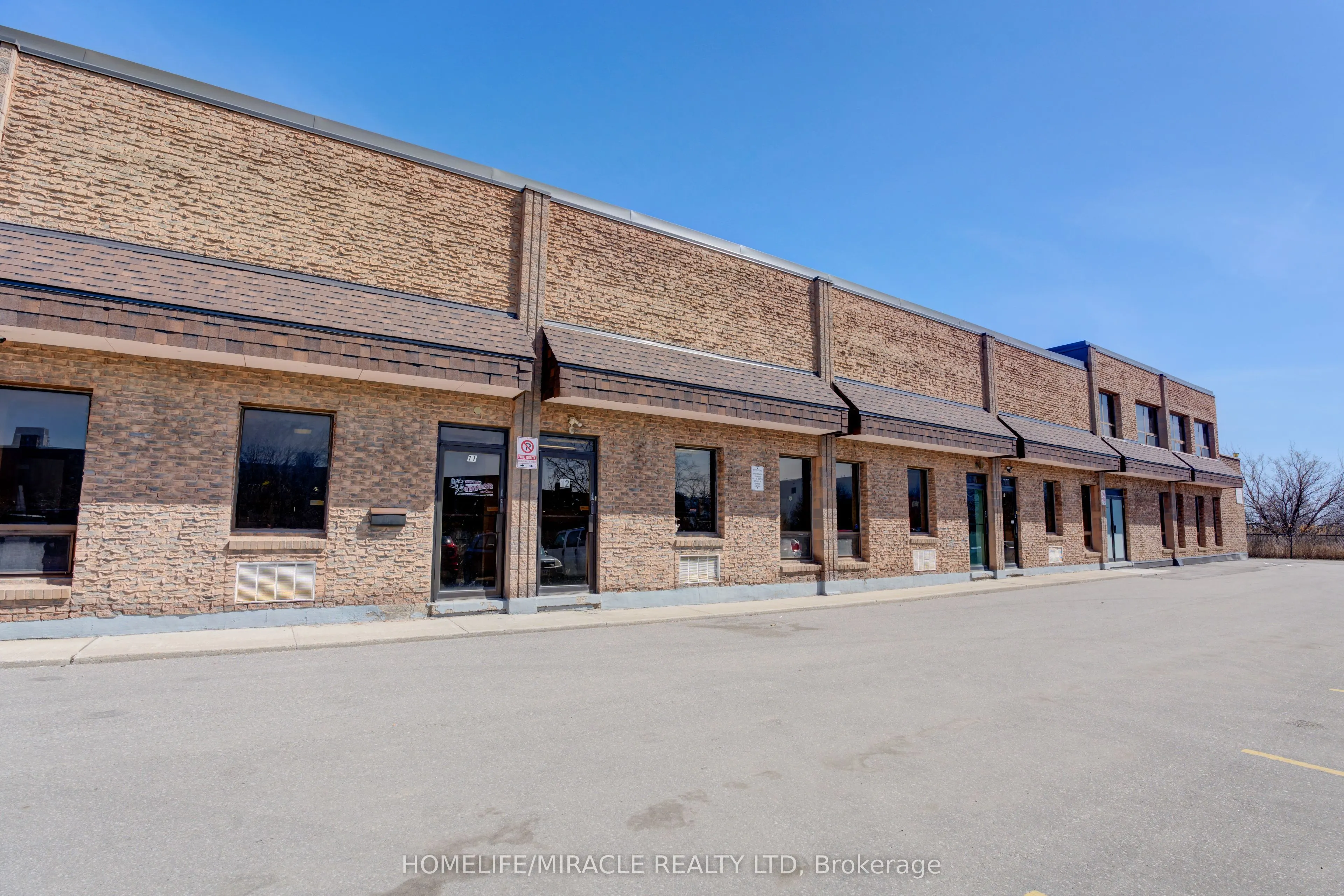 175 Advance Boulevard, #11