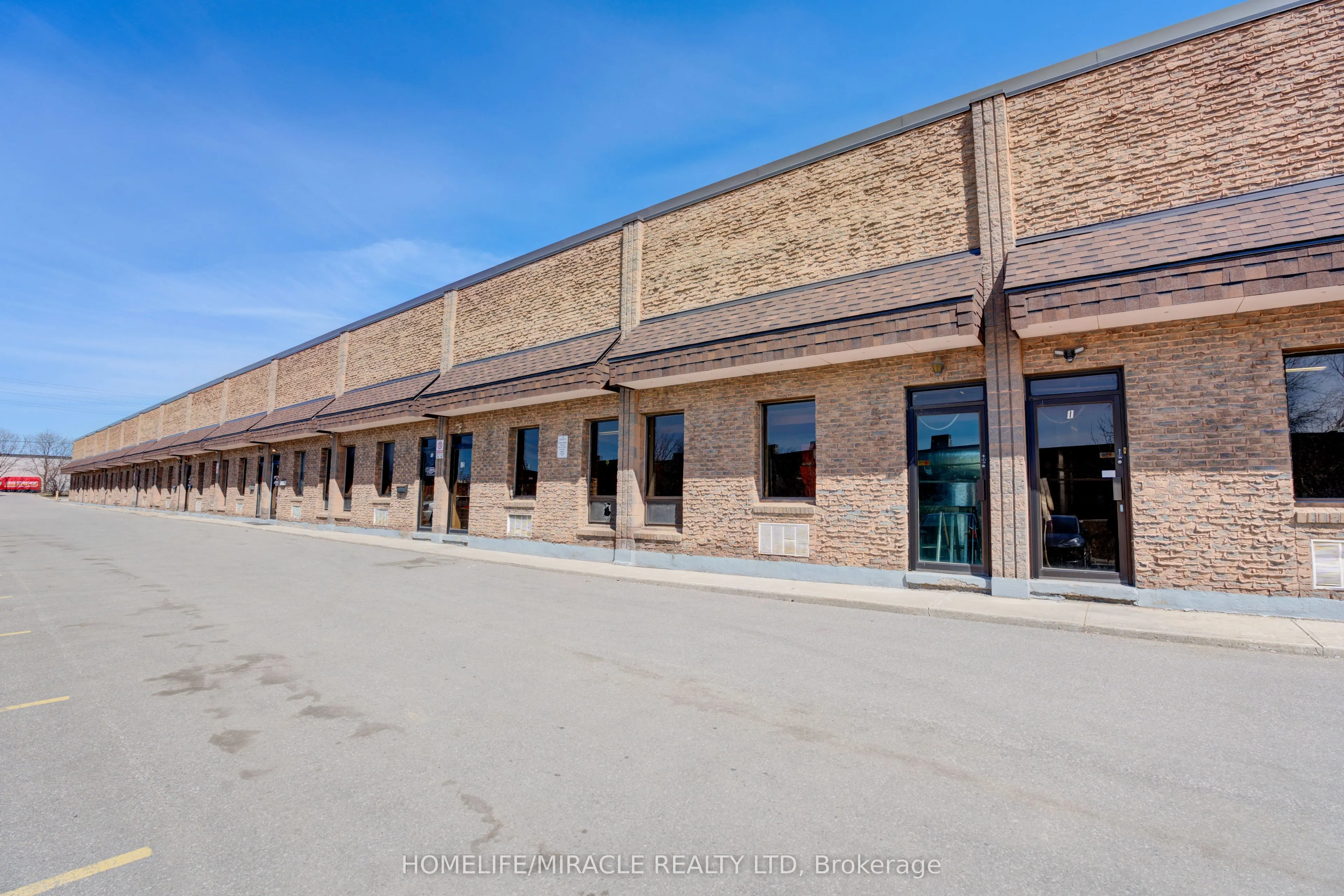 175 Advance Boulevard, #11