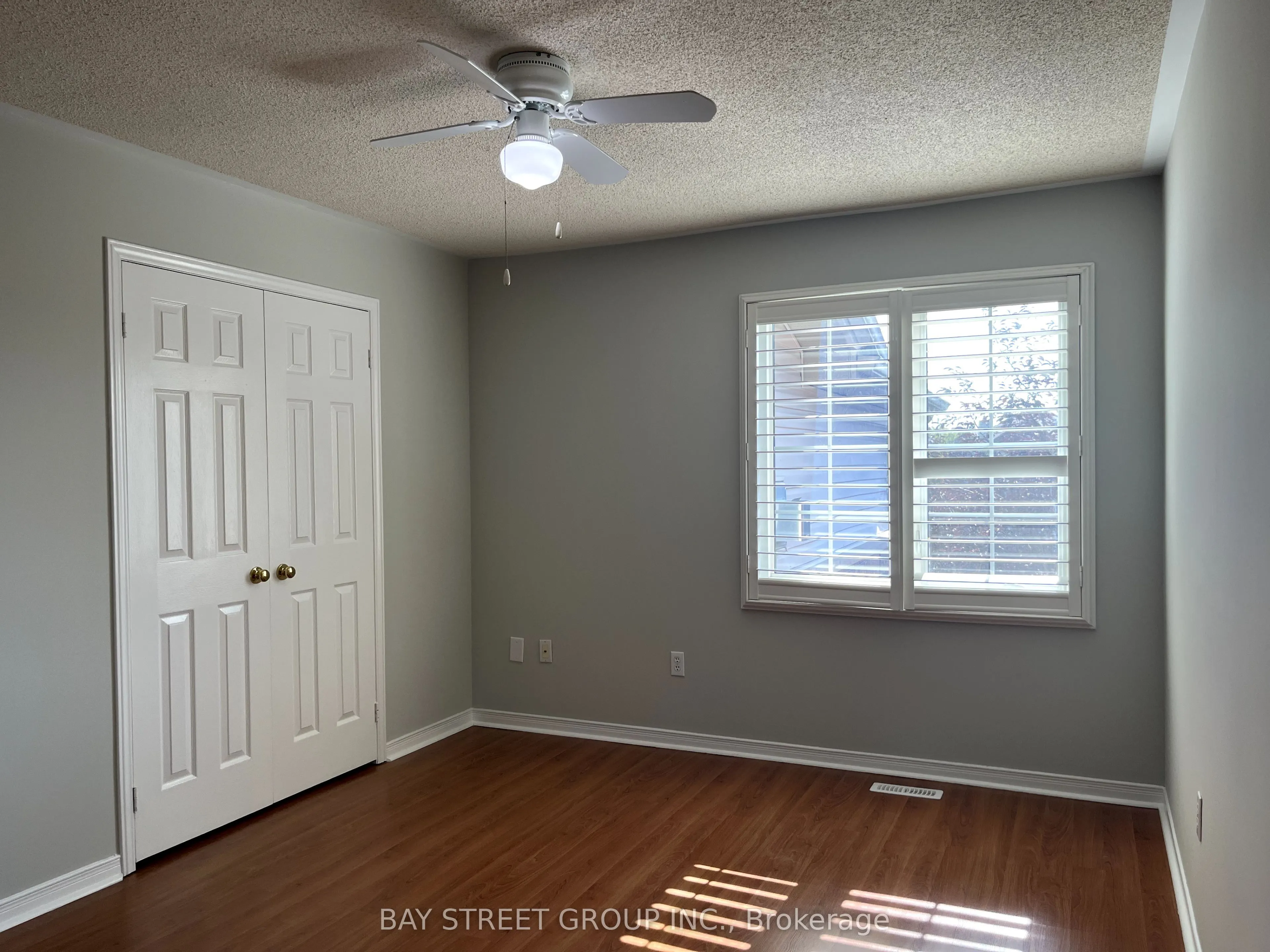 2517 Dinning Court