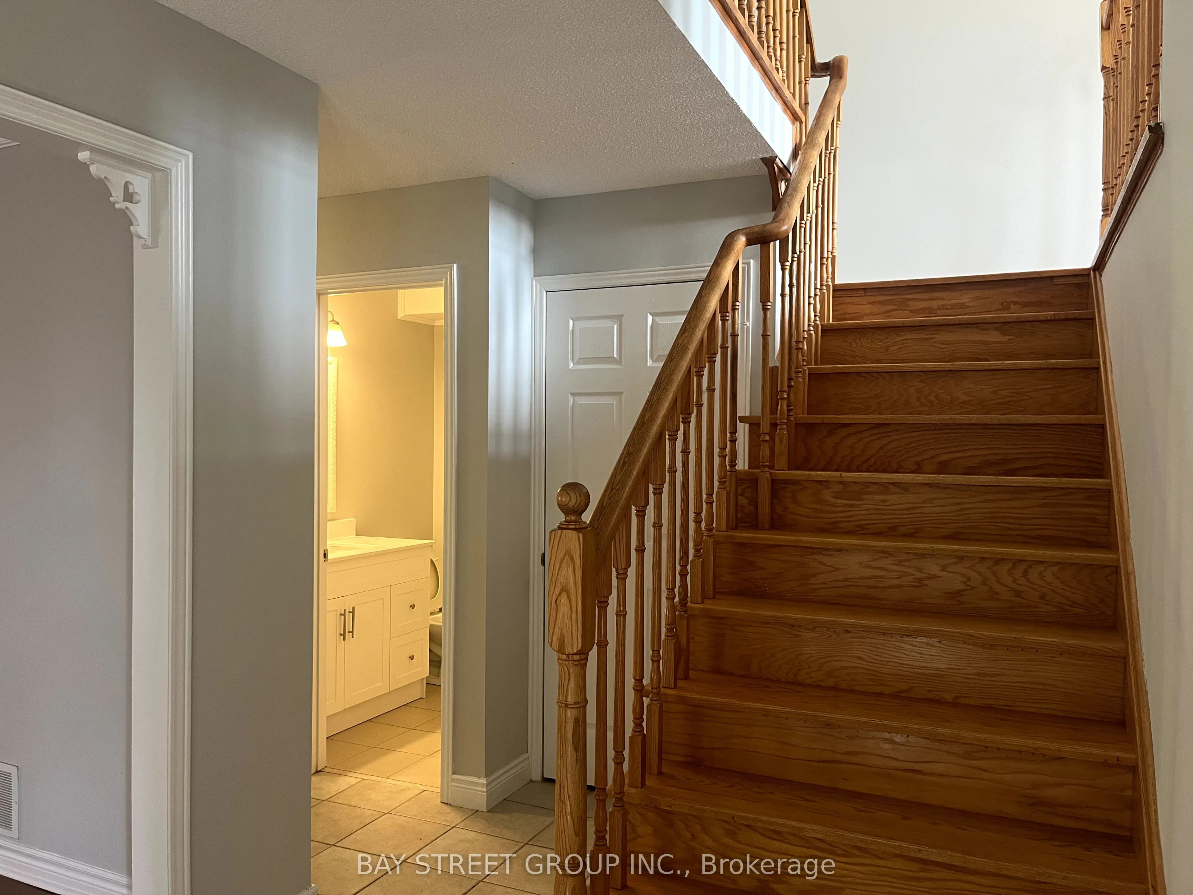 2517 Dinning Court