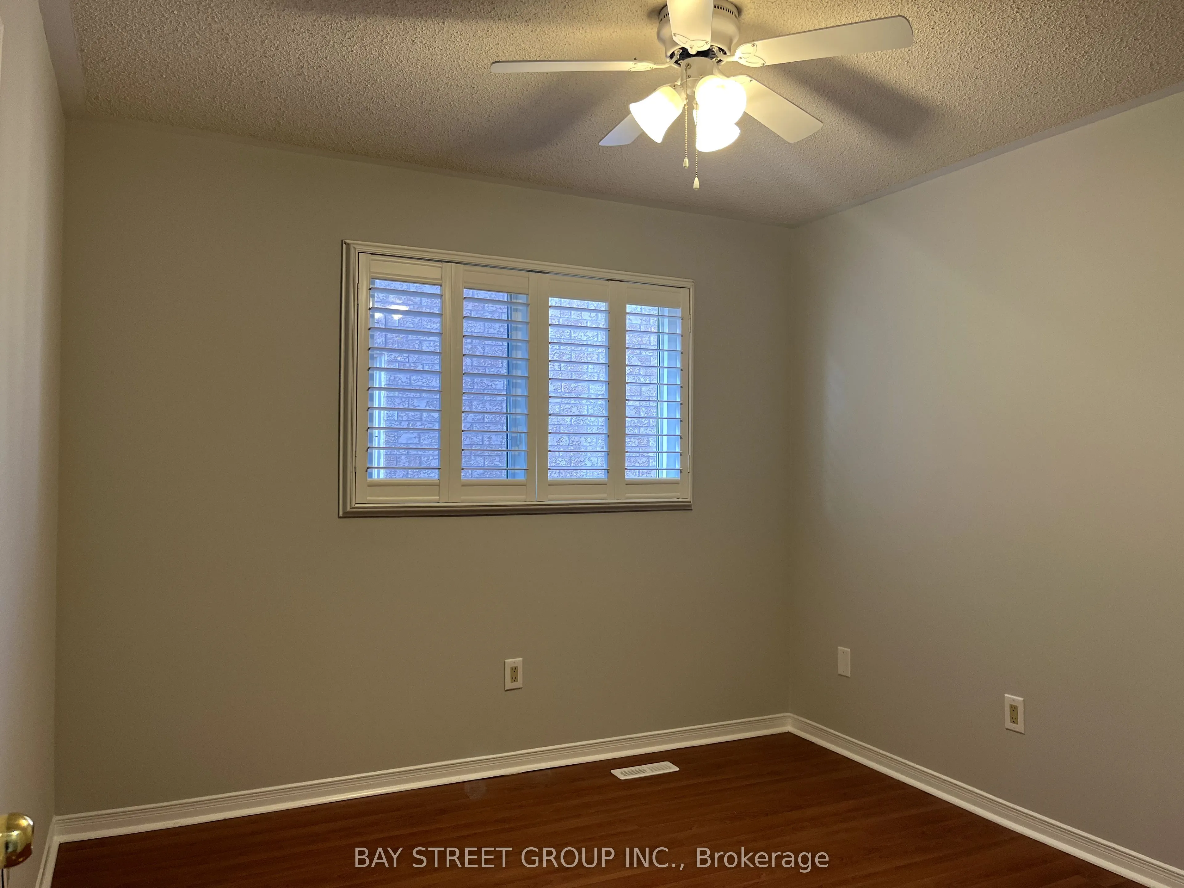 2517 Dinning Court