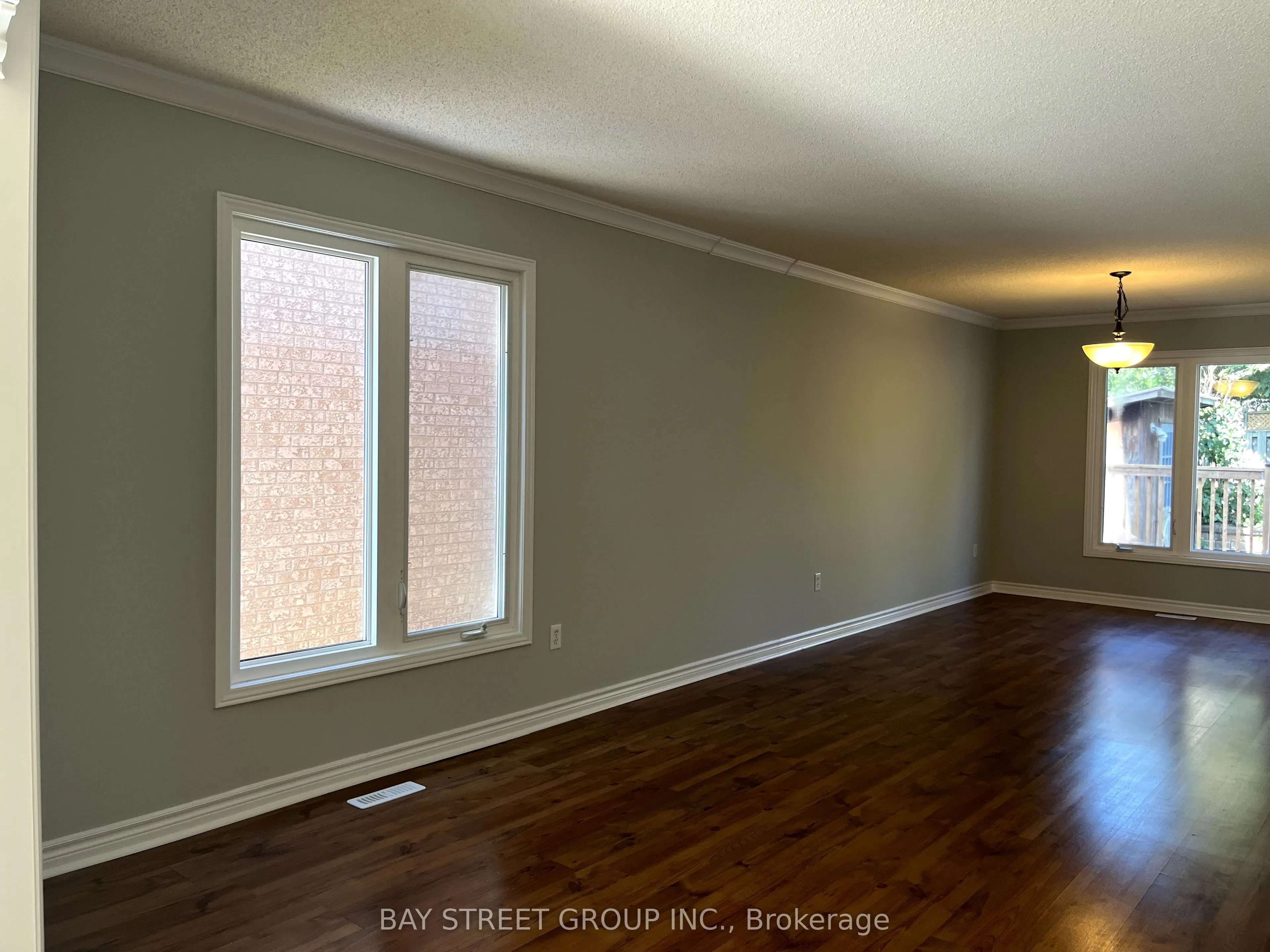 2517 Dinning Court