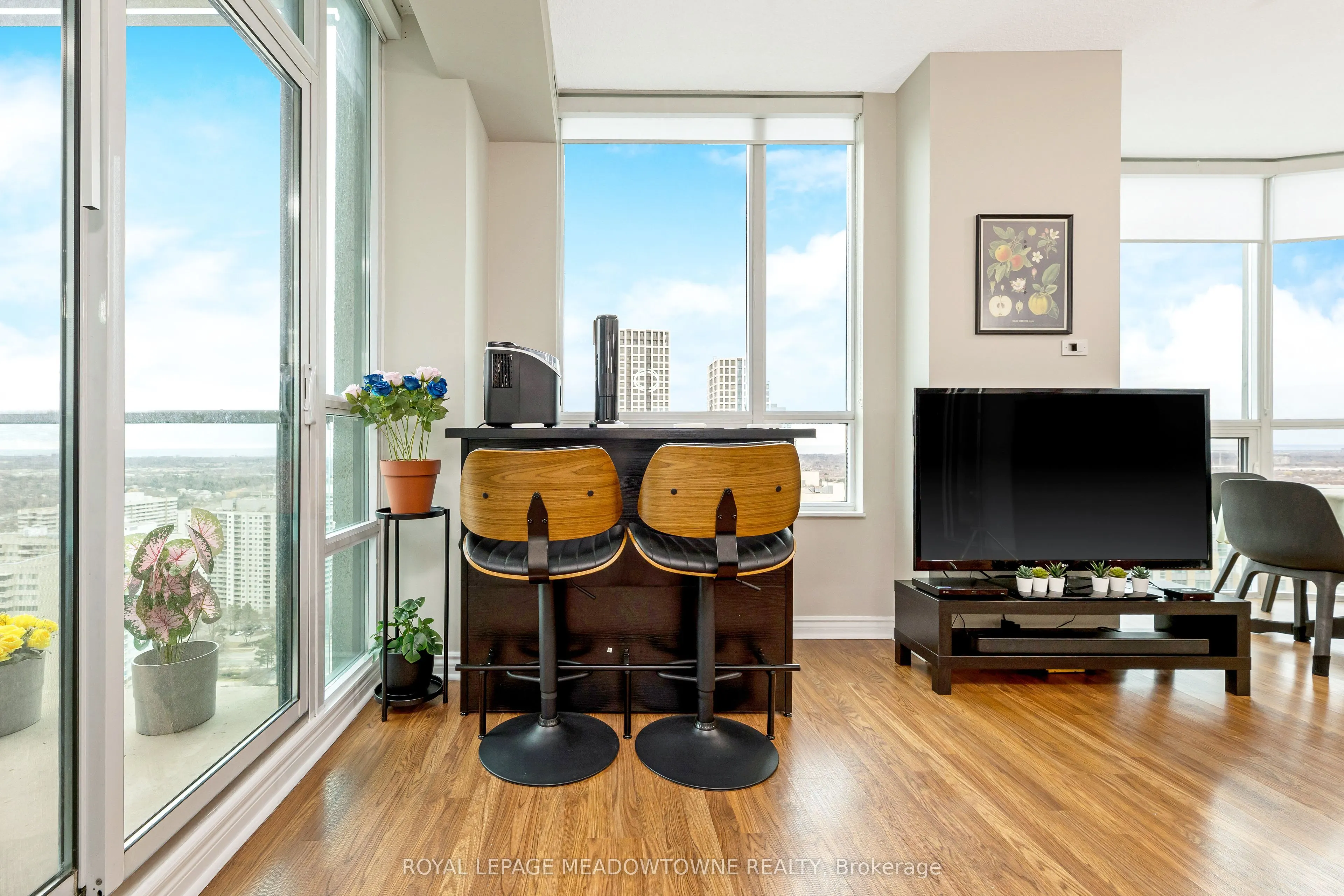 208 Enfield Place, #3303