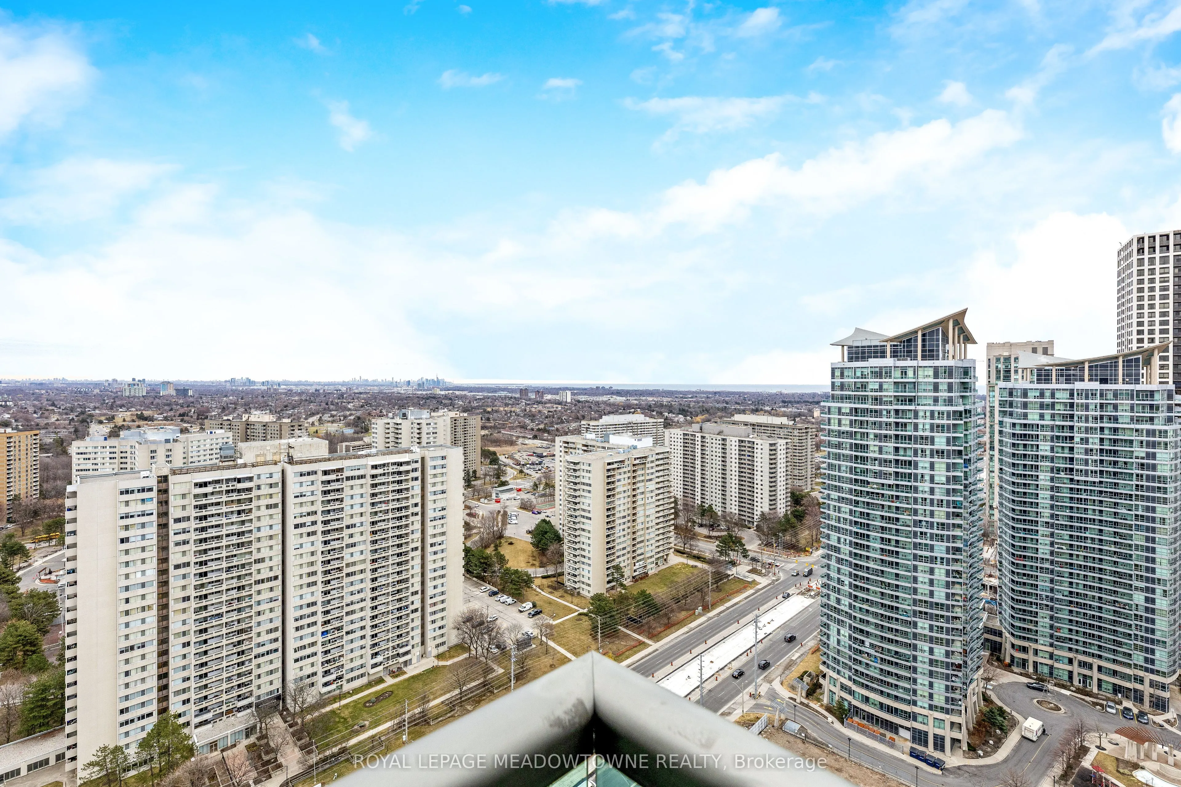 208 Enfield Place, #3303