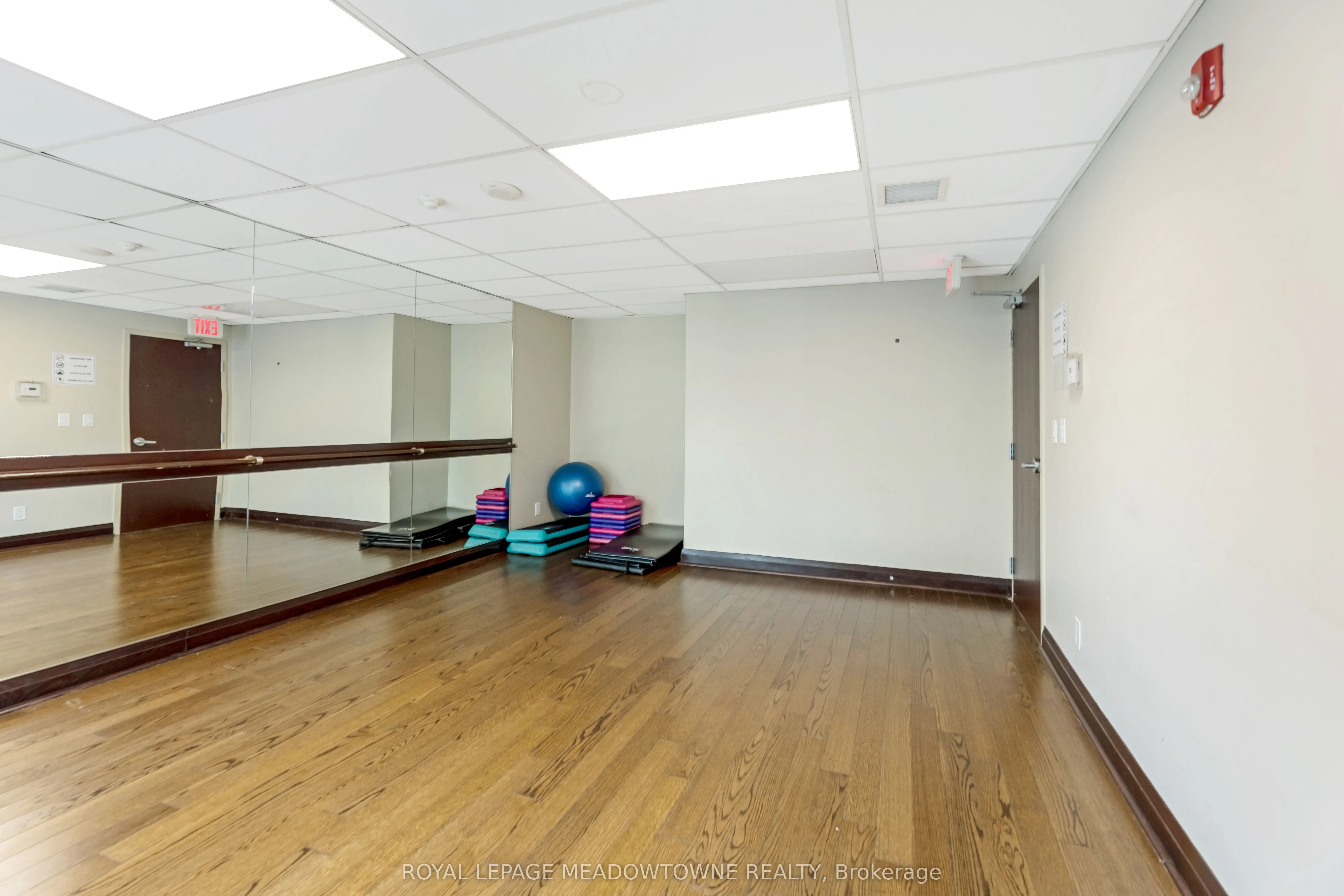 208 Enfield Place, #3303