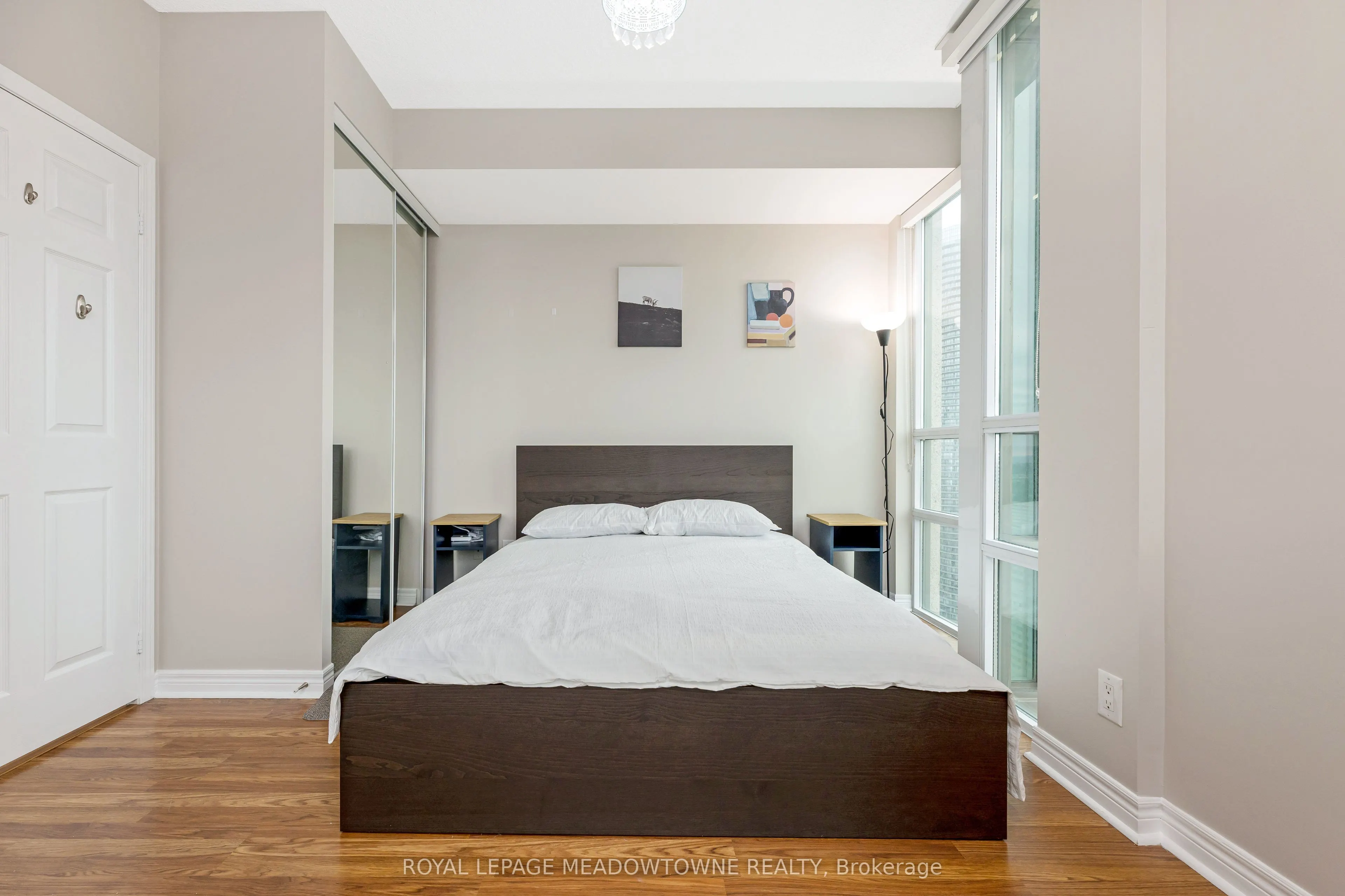 208 Enfield Place, #3303