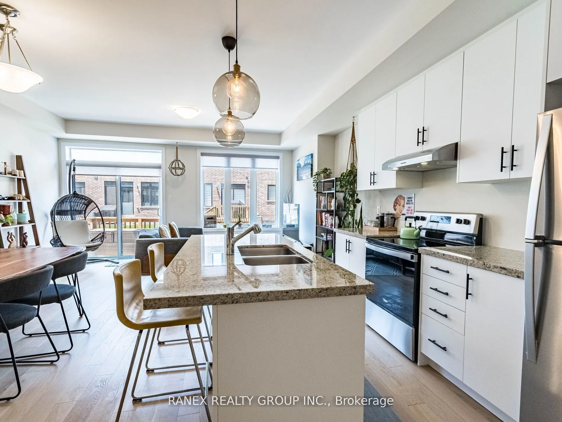 1411 Oakmont Common