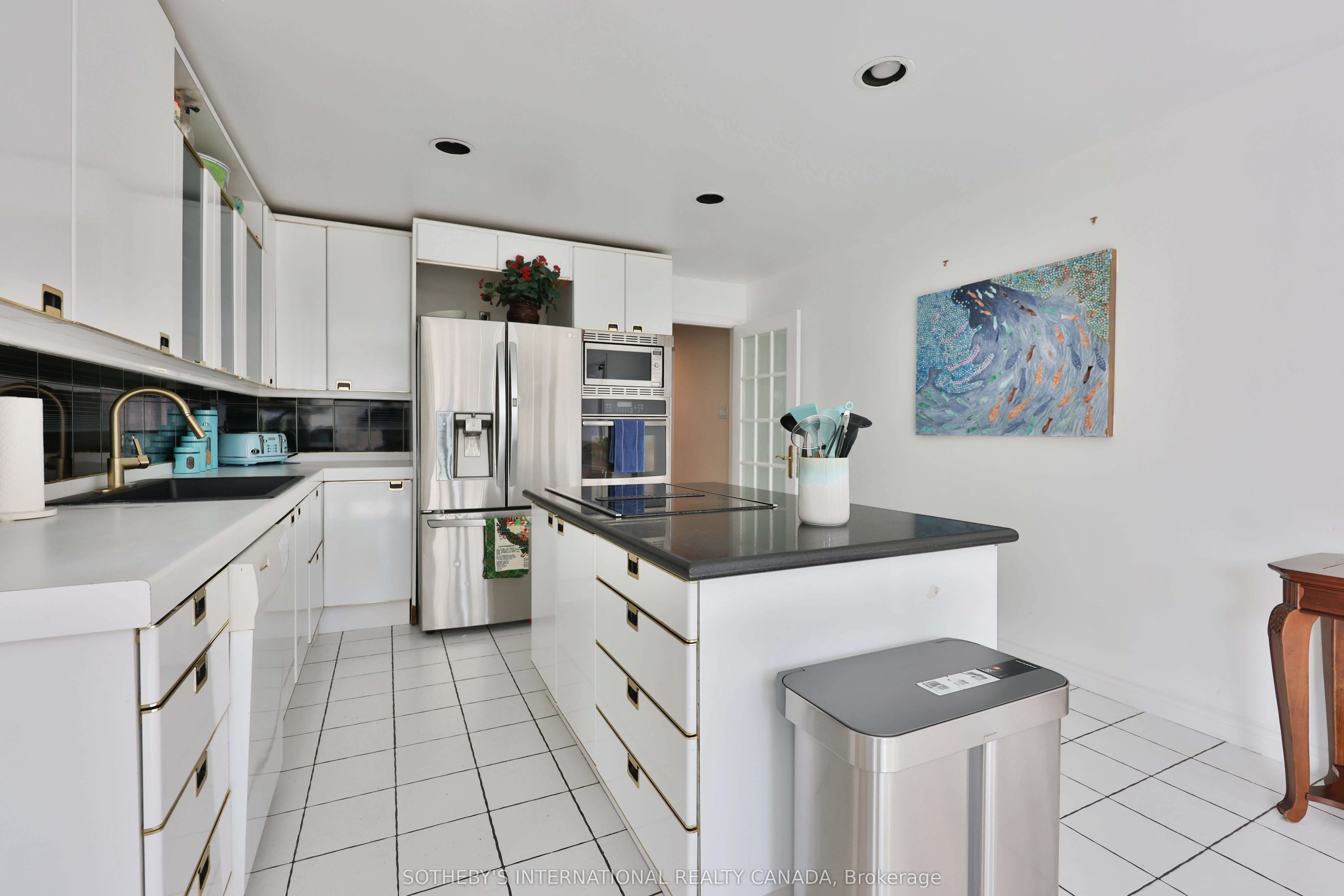 1070 Geran Crescent