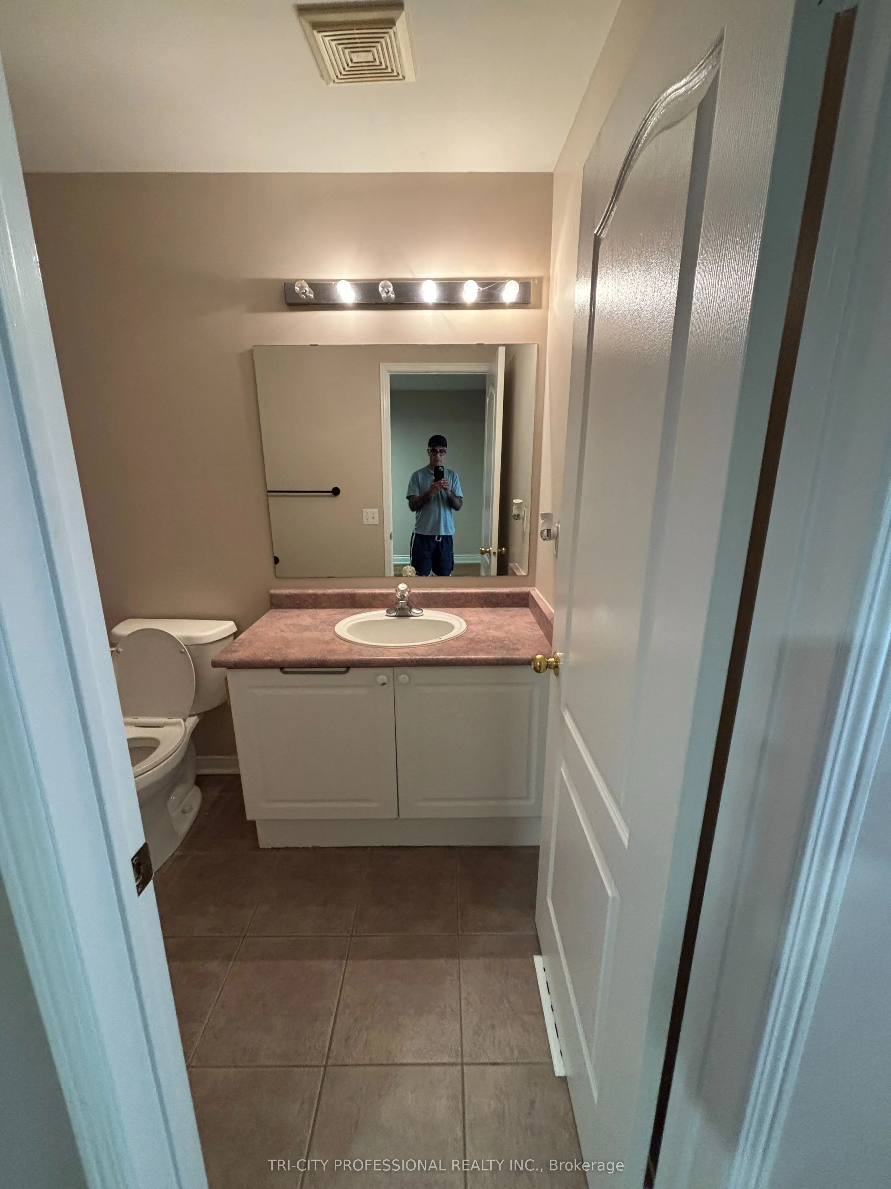 7284 Bellshire Gate, #27