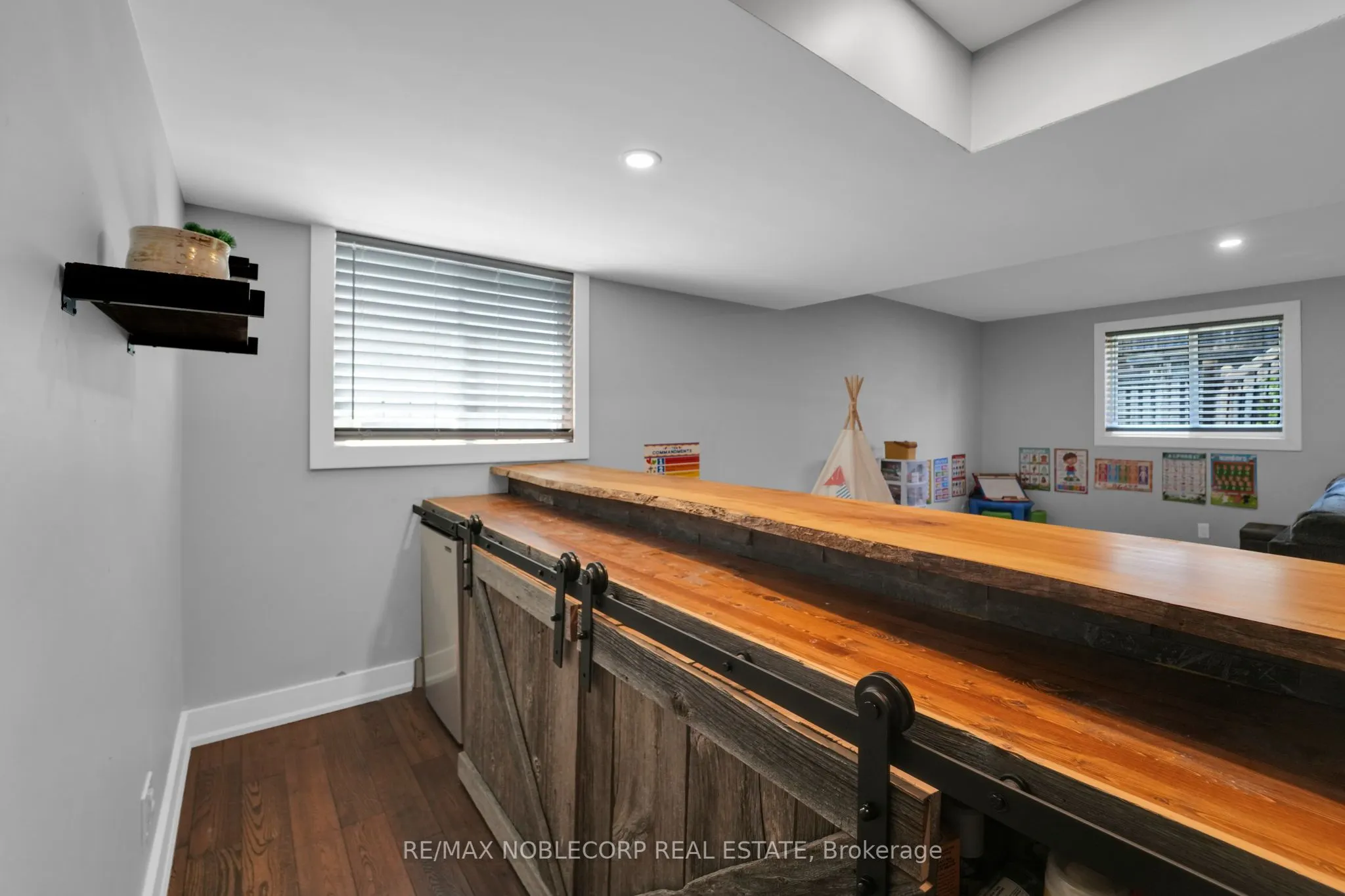 8 Fendley Road