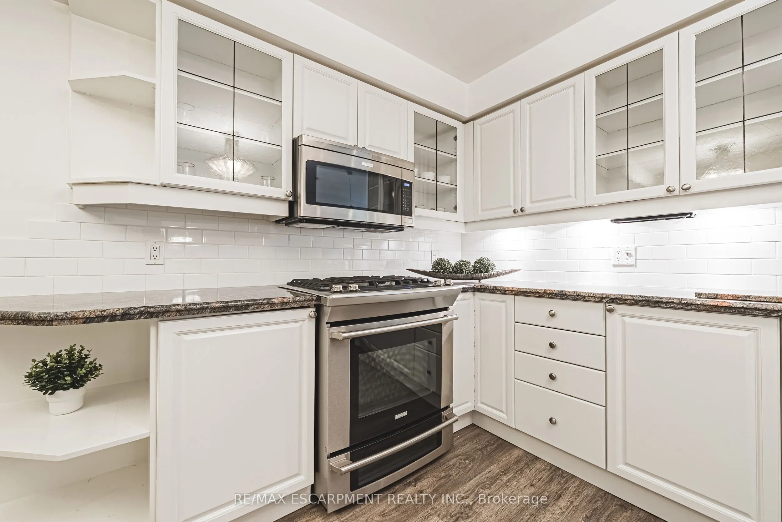 3333 New Street, #9