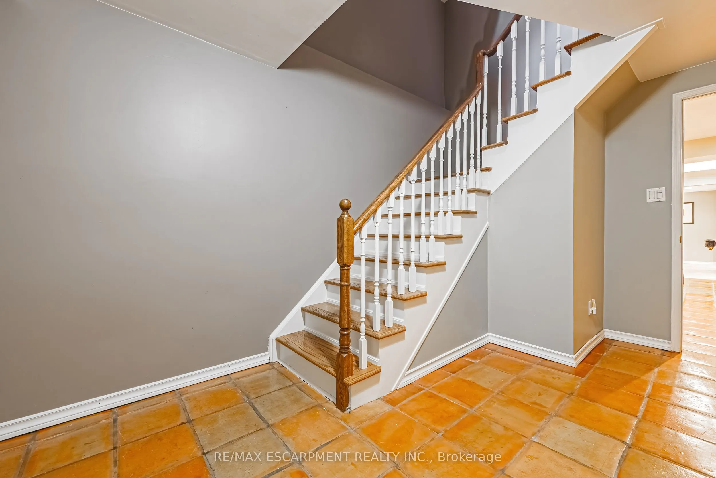 3333 New Street, #9
