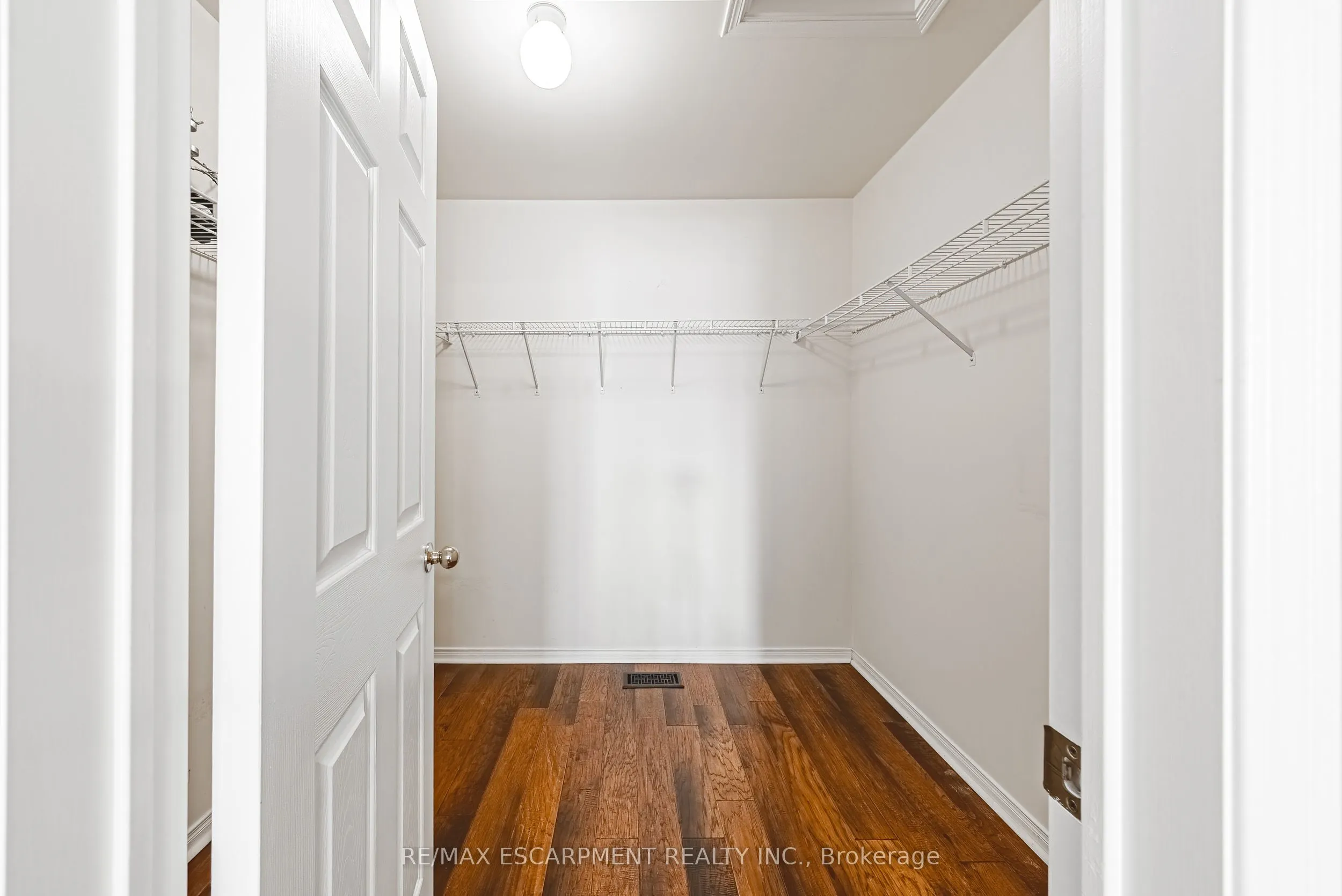 3333 New Street, #9