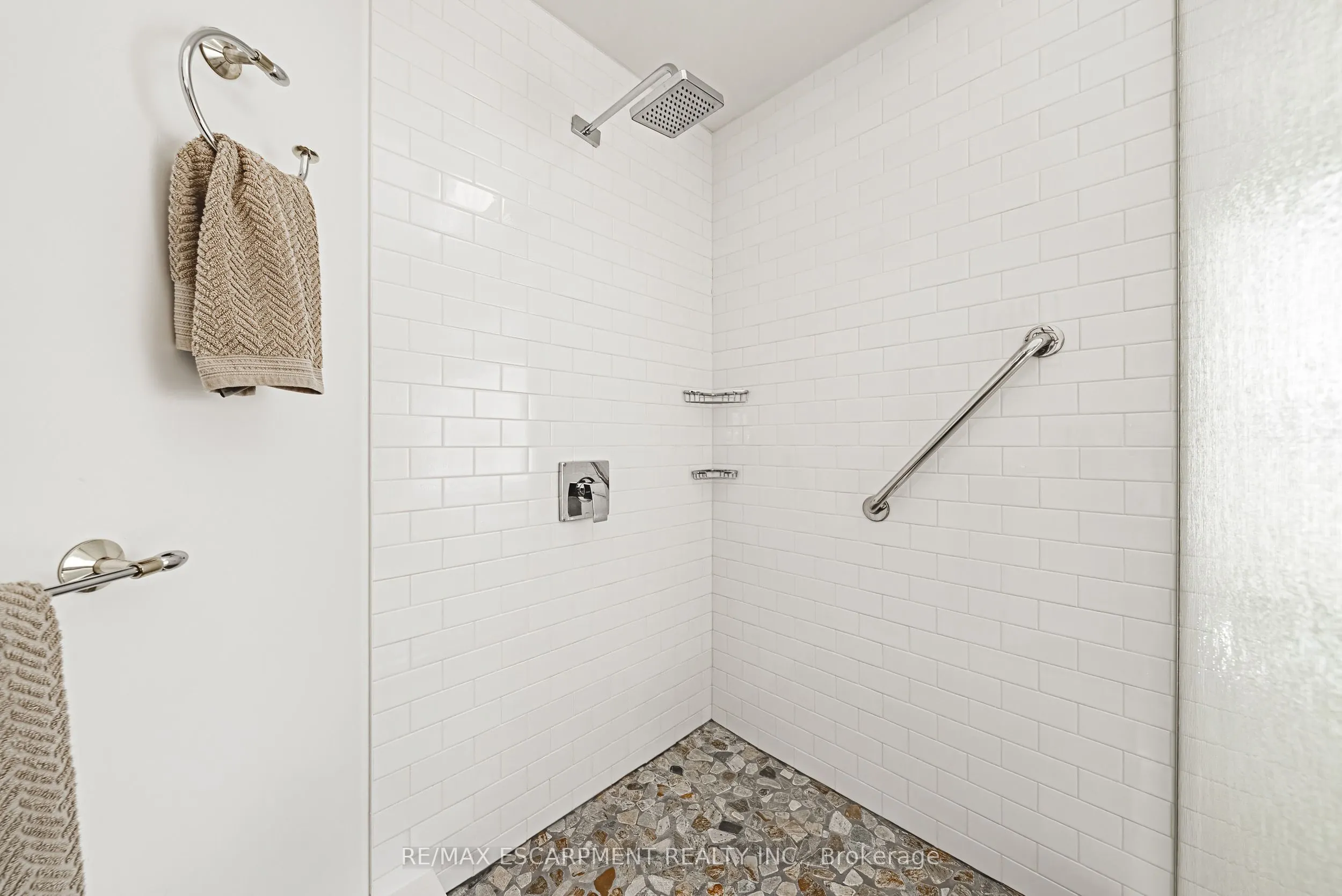 3333 New Street, #9
