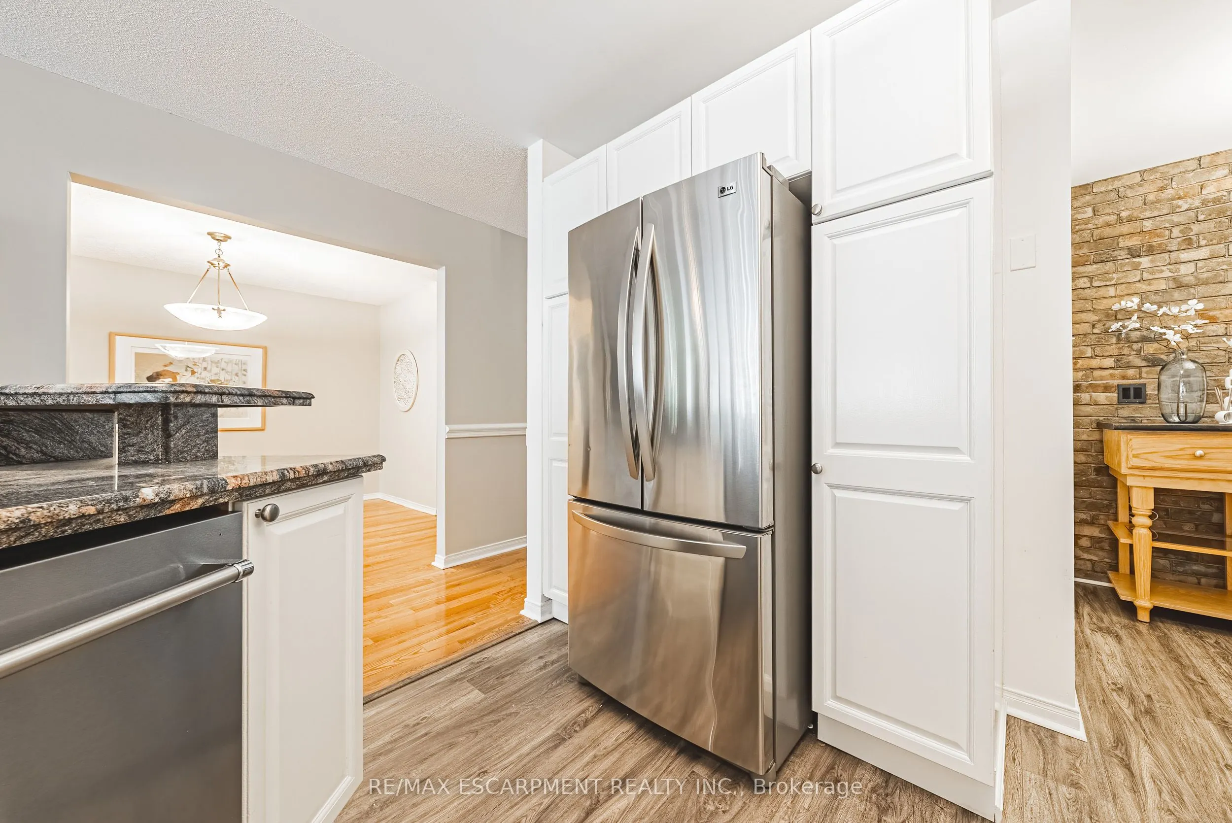 3333 New Street, #9