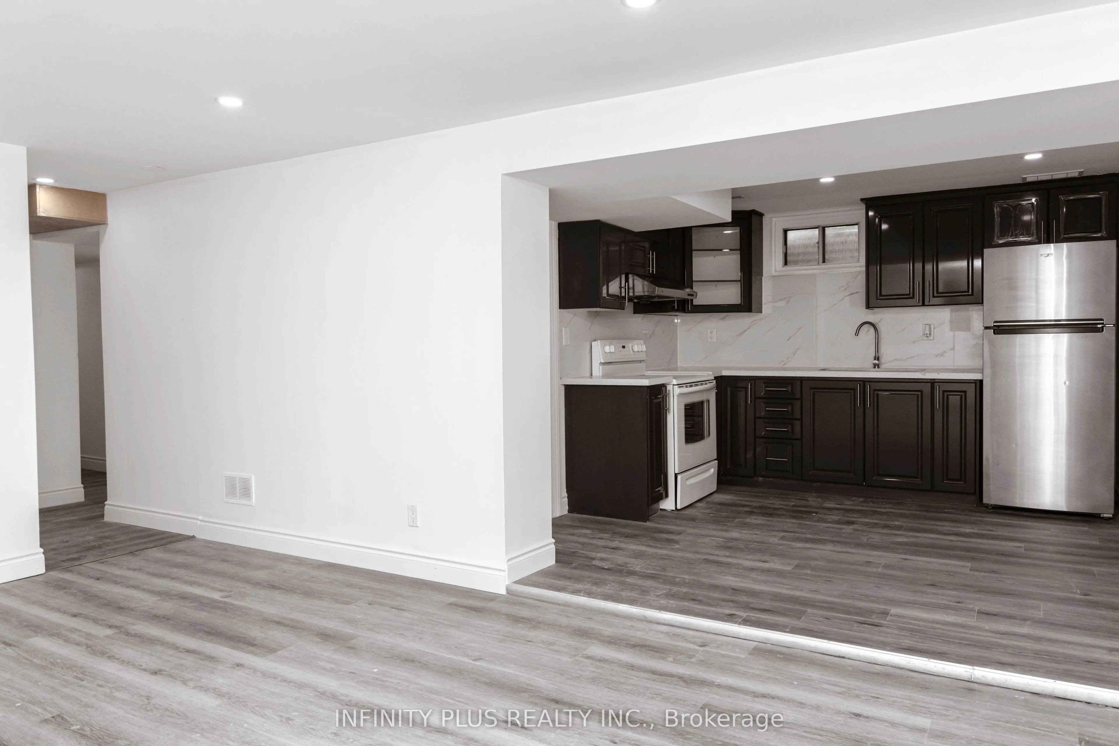 31 Autumn Boulevard