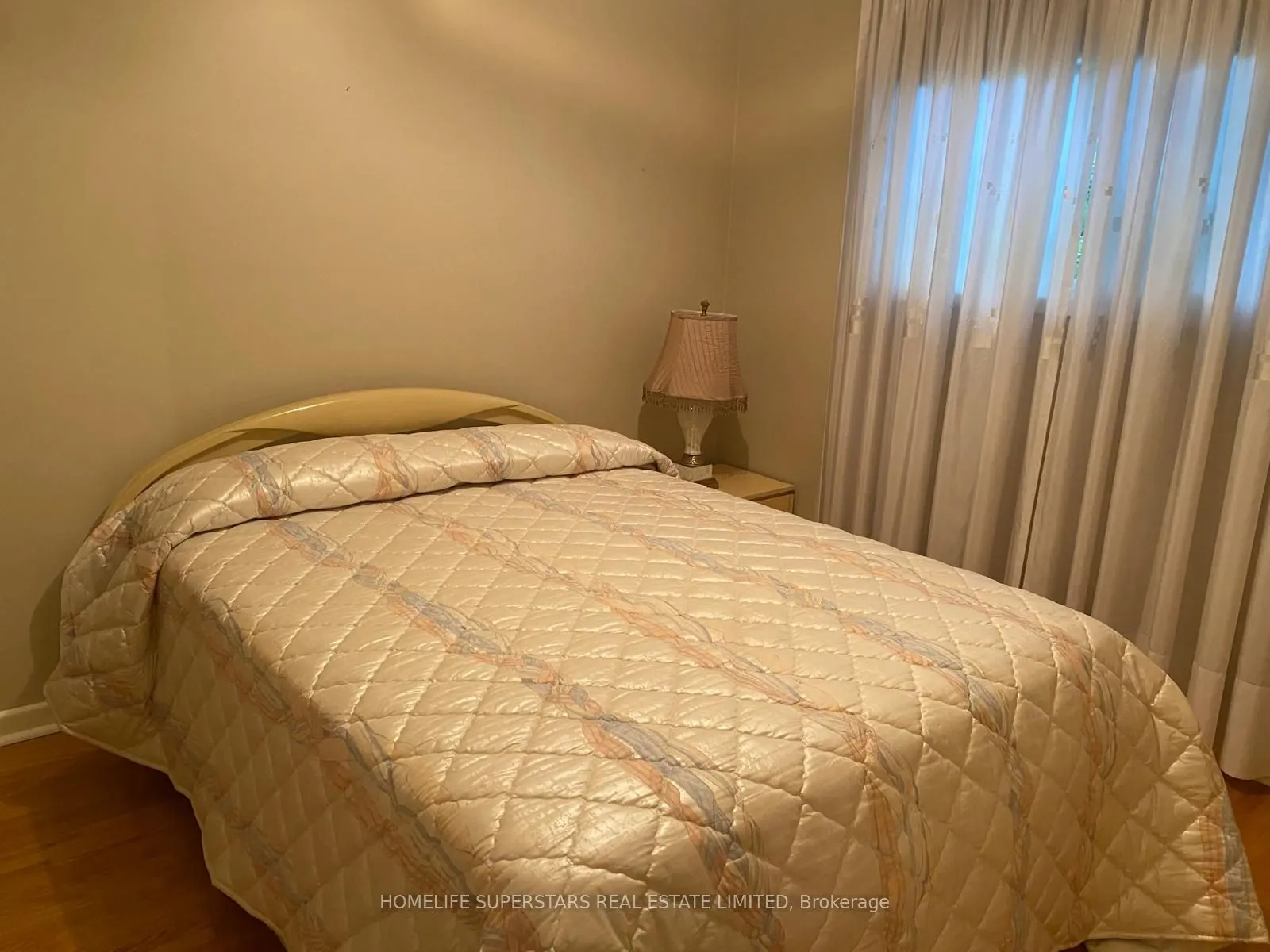 25 Braddock Road, #(Main Floor)