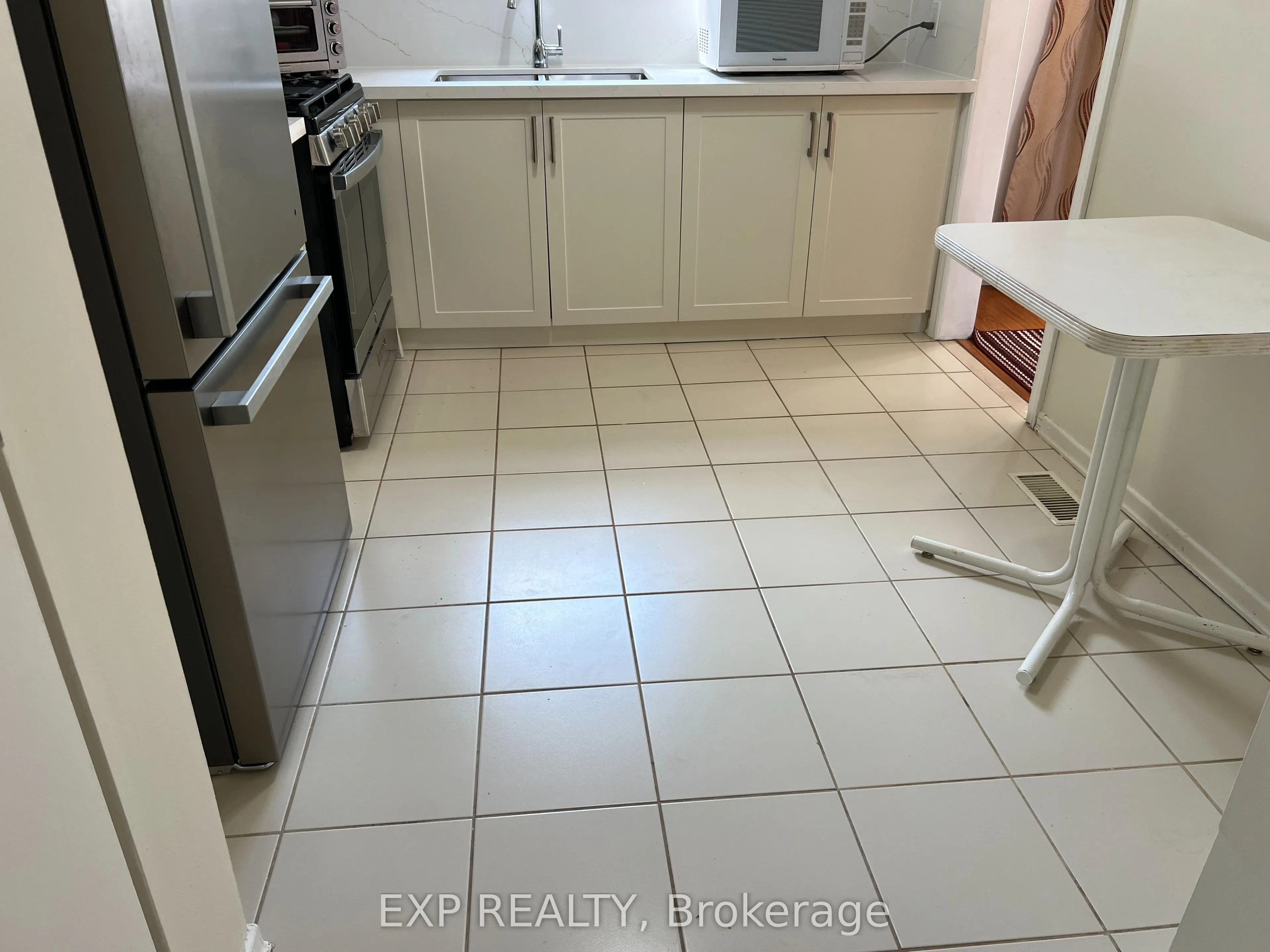 39 Lexington Avenue, #57
