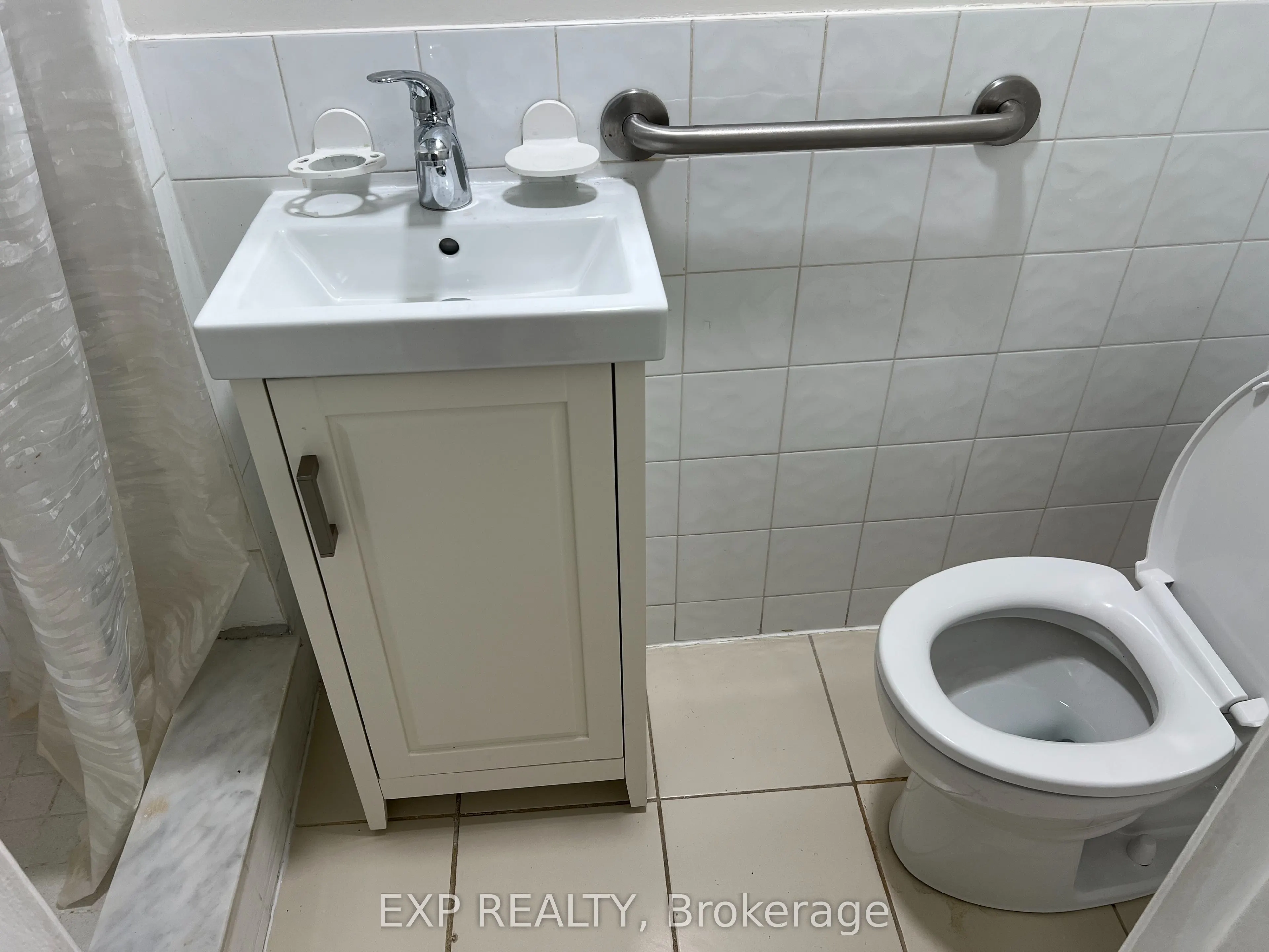 39 Lexington Avenue, #57