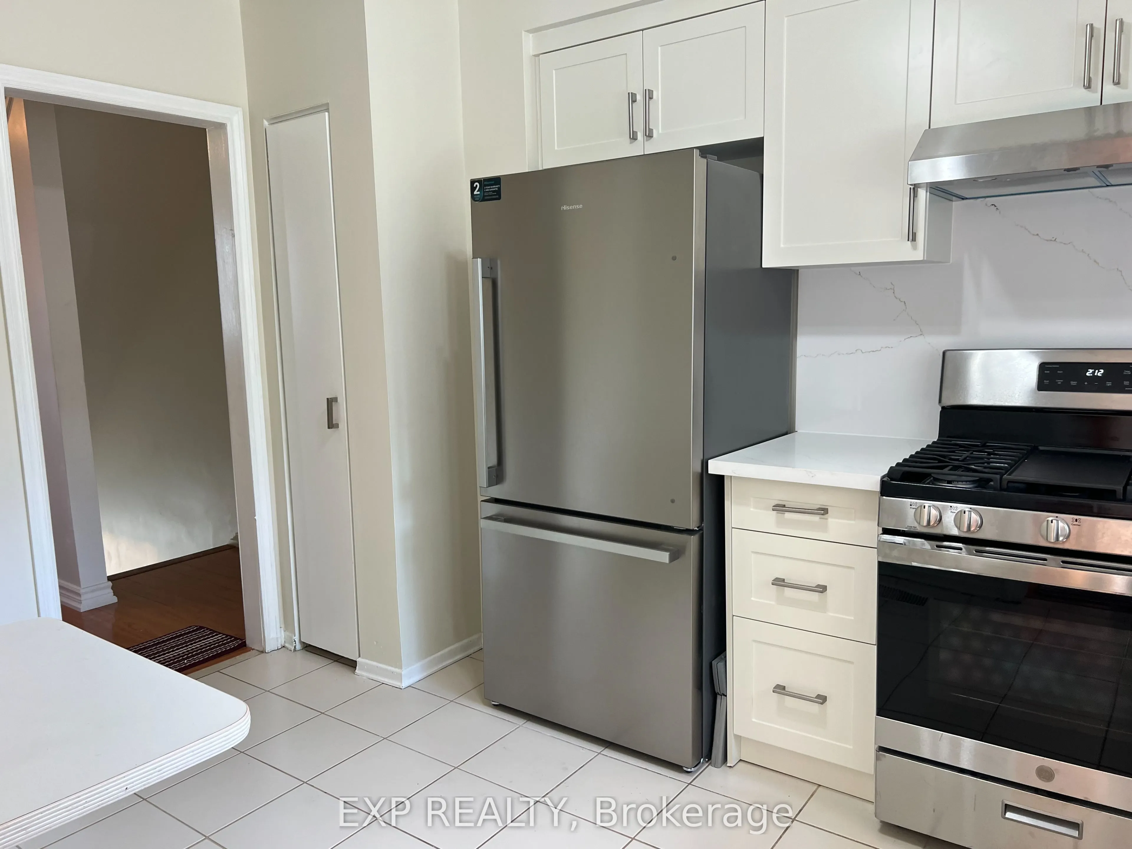 39 Lexington Avenue, #57