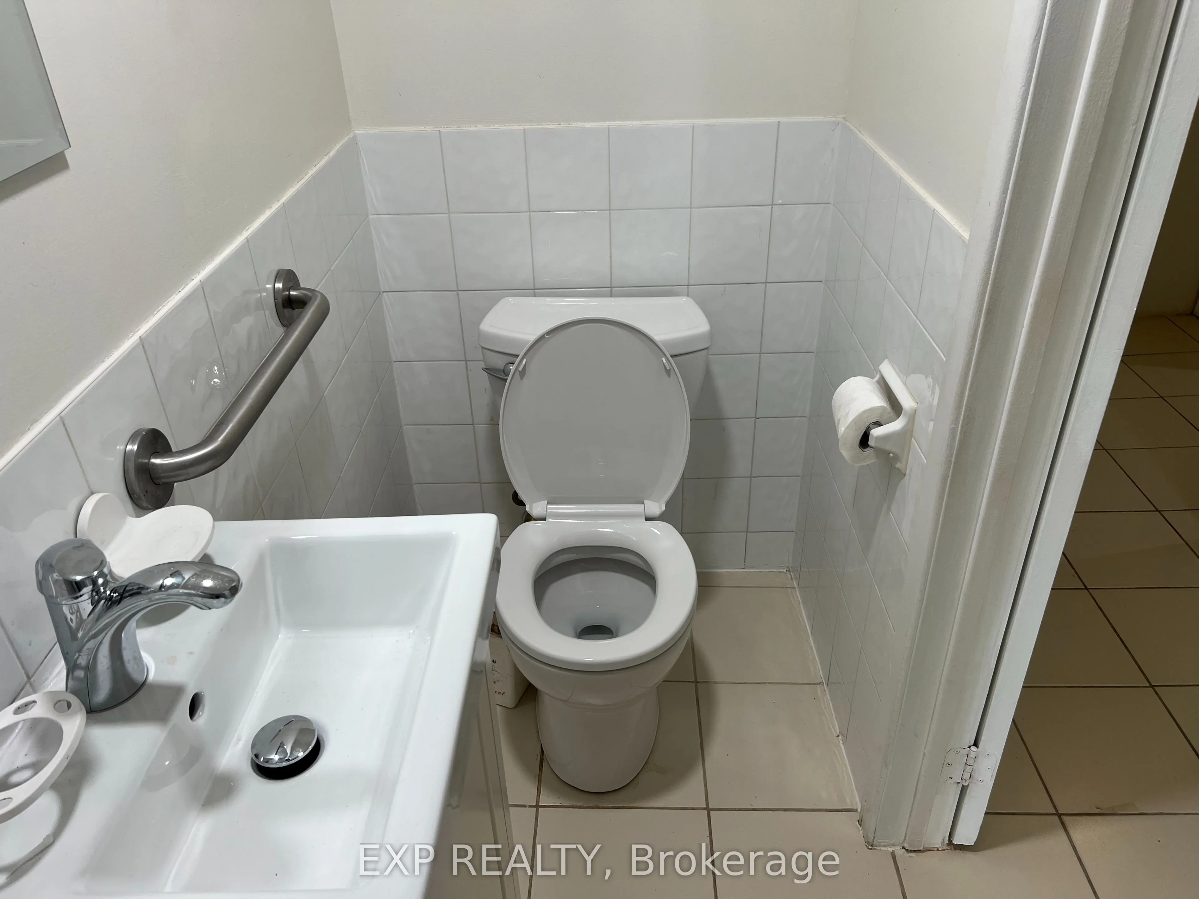 39 Lexington Avenue, #57