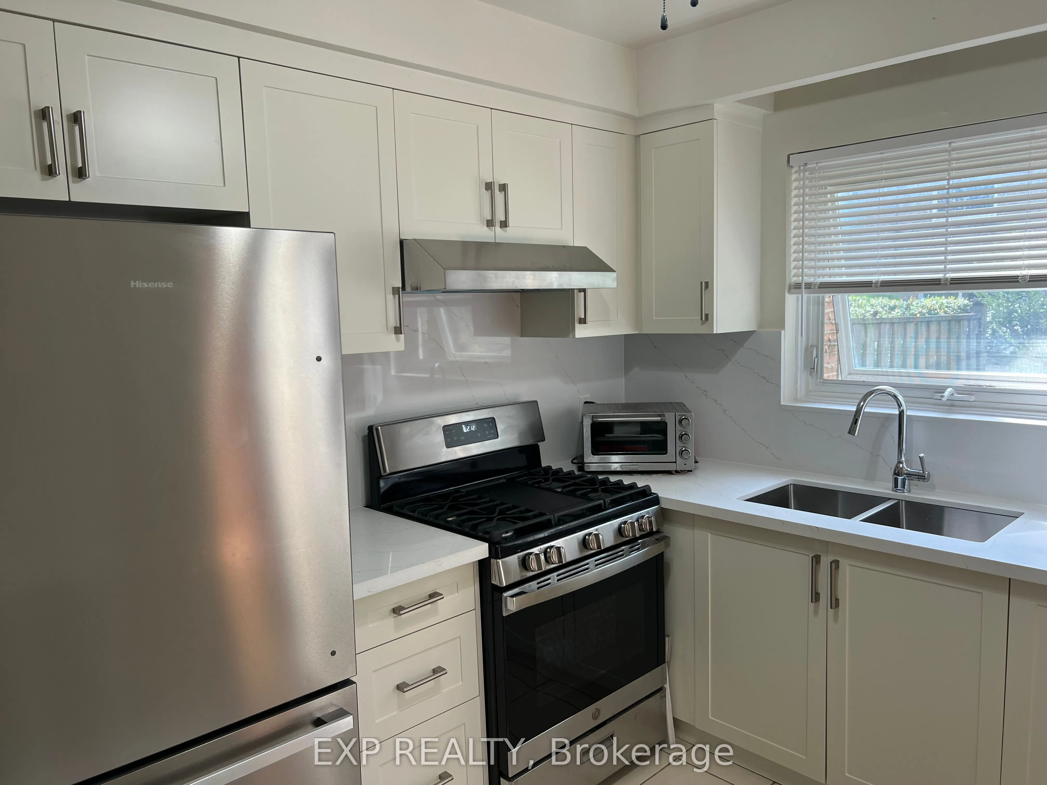 39 Lexington Avenue, #57