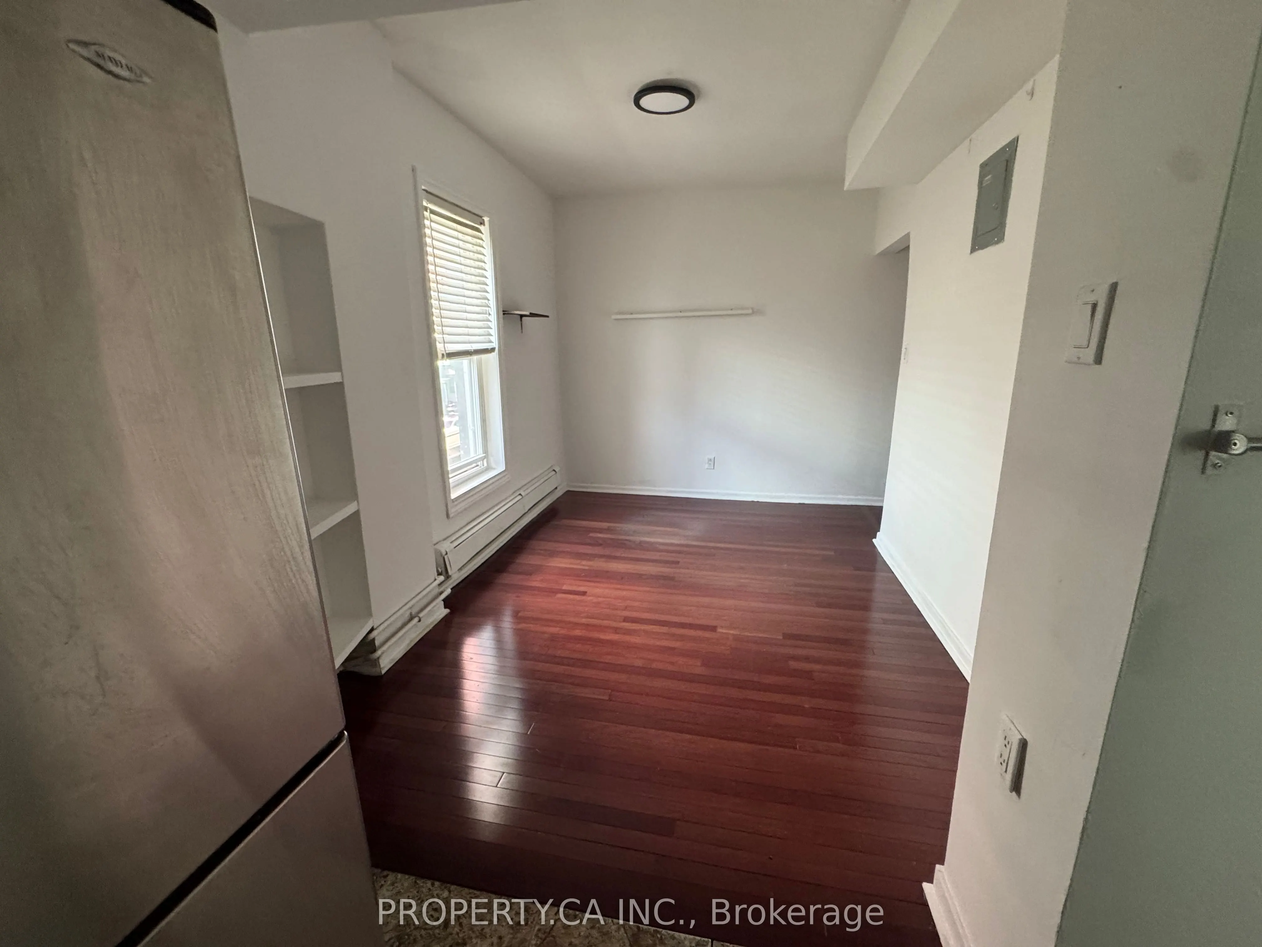 22 Brad Street, ##4