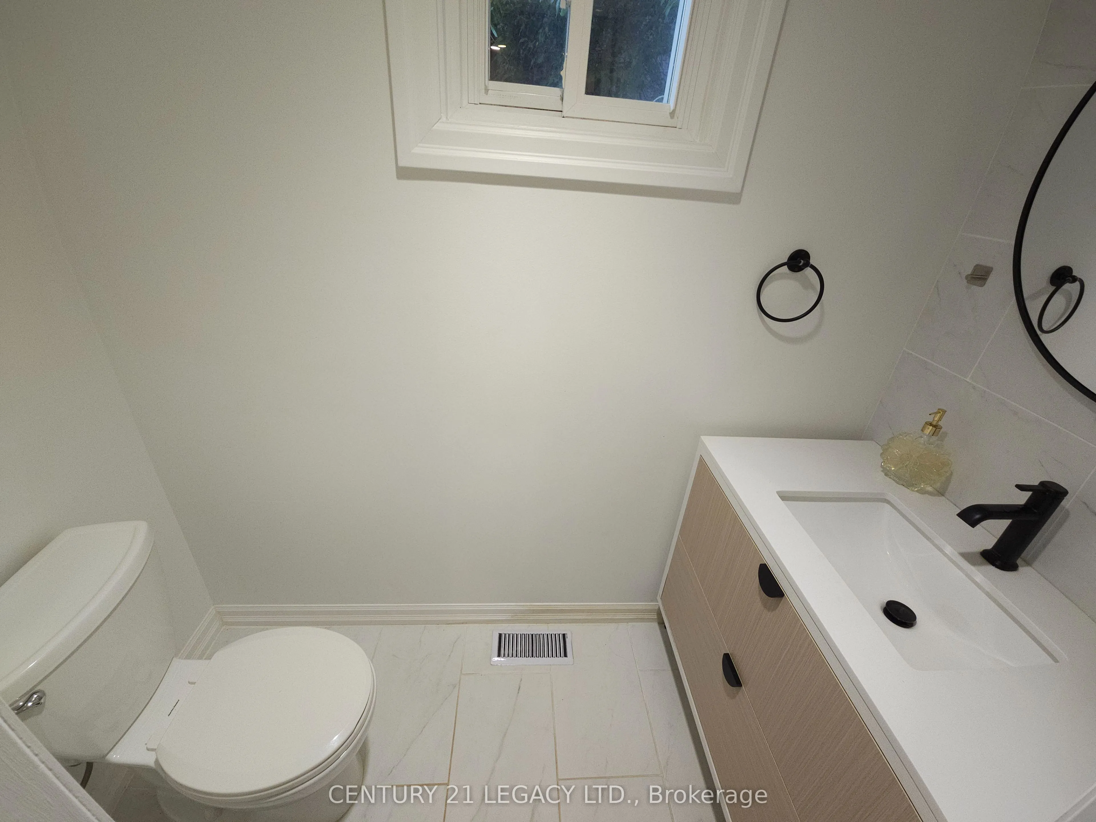 1298 Valerie Crescent