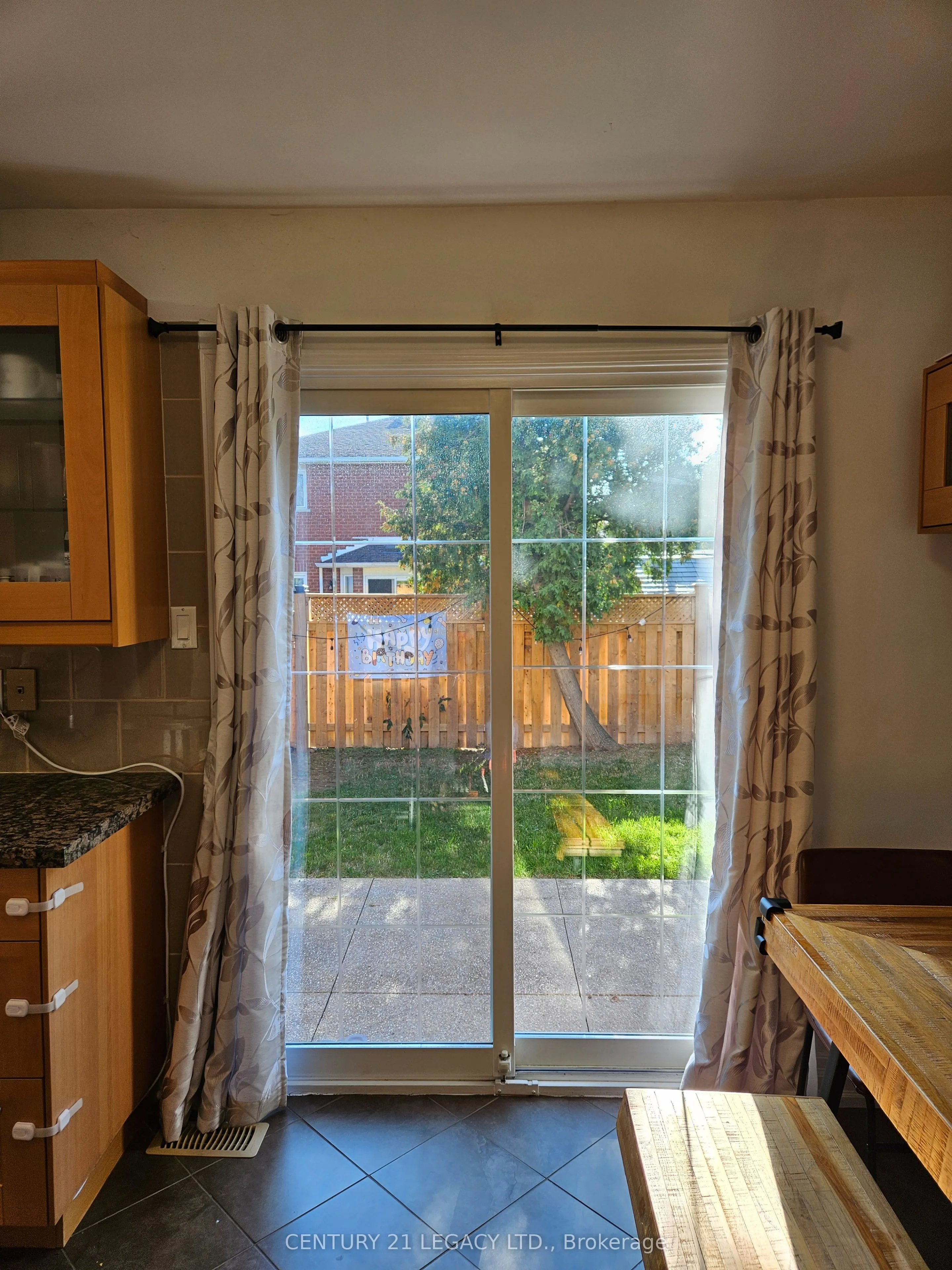 1298 Valerie Crescent