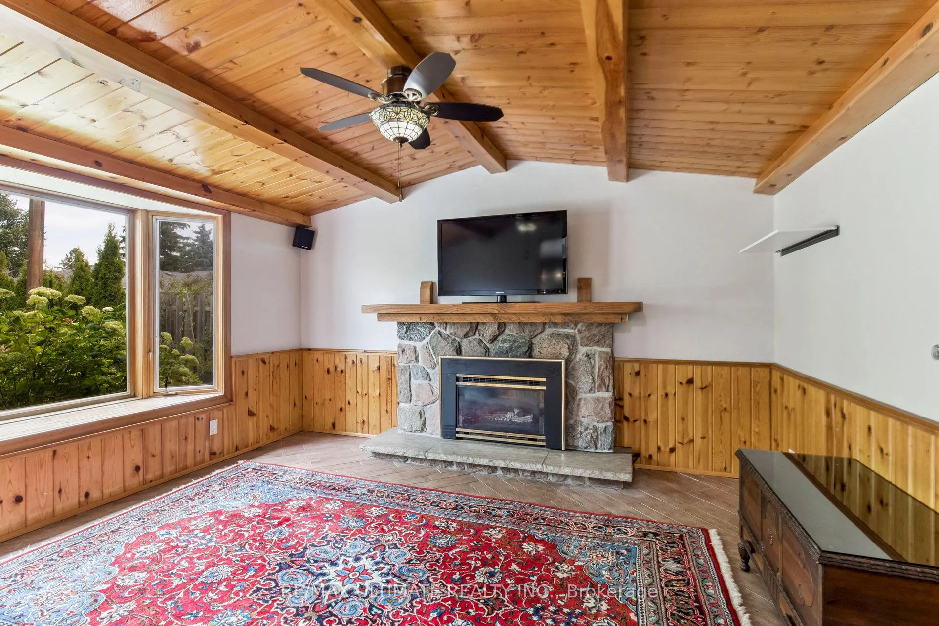 40 Birchview Crescent