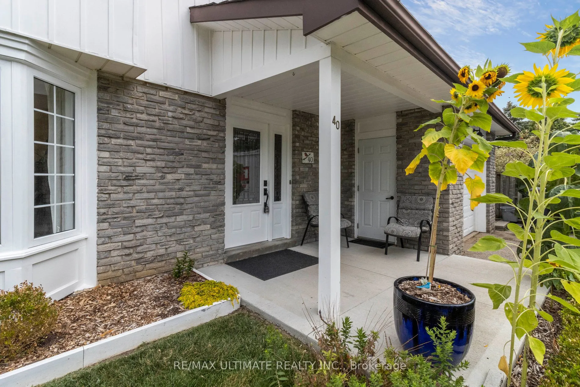 40 Birchview Crescent