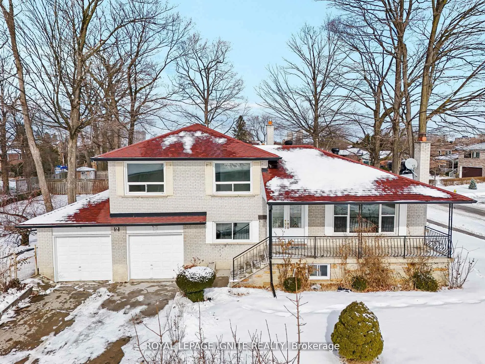 6 Brantley Crescent