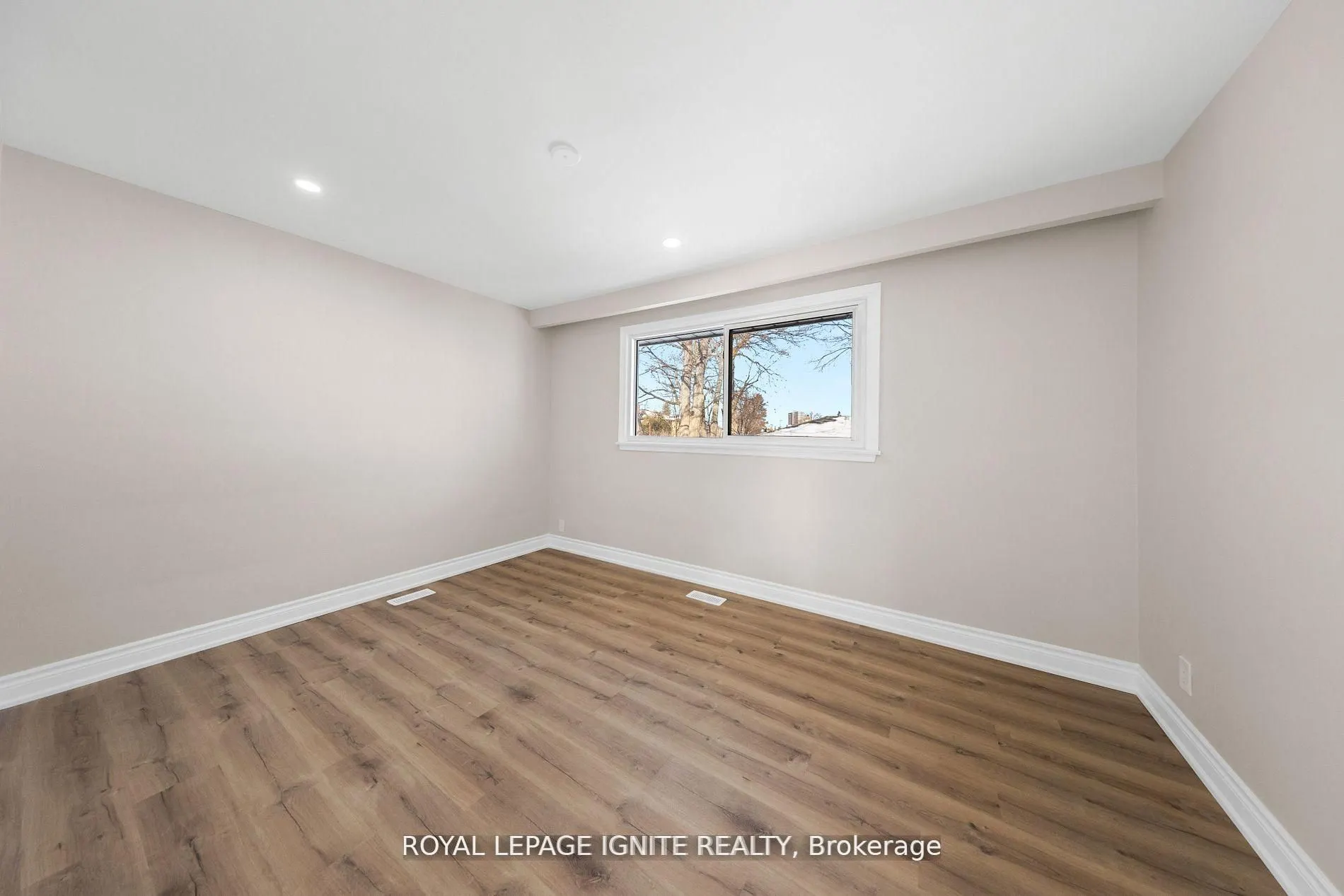 6 Brantley Crescent