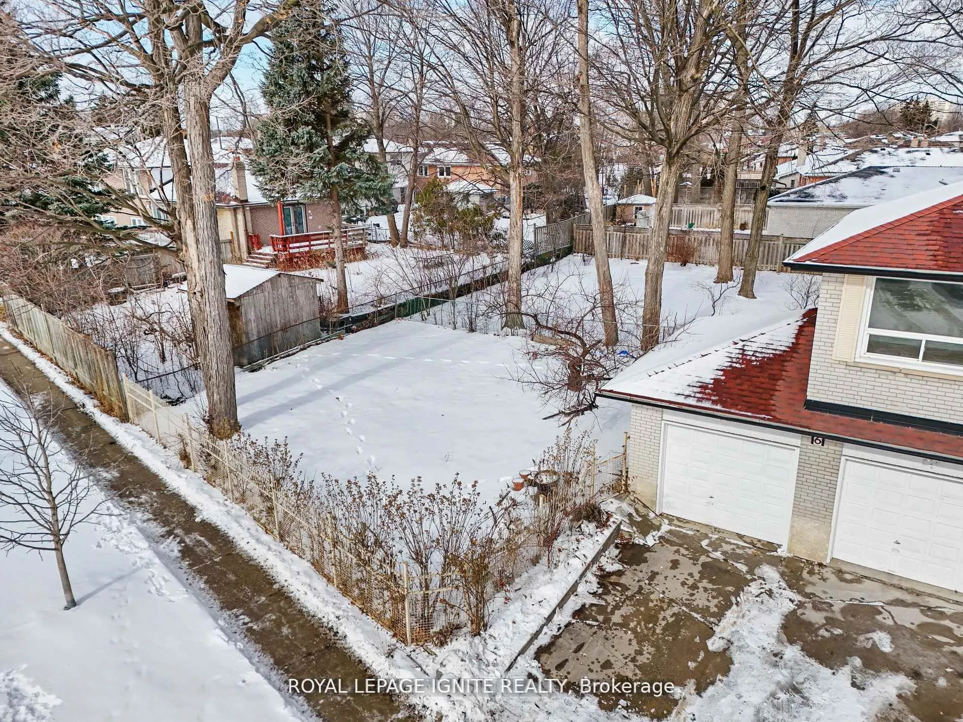 6 Brantley Crescent