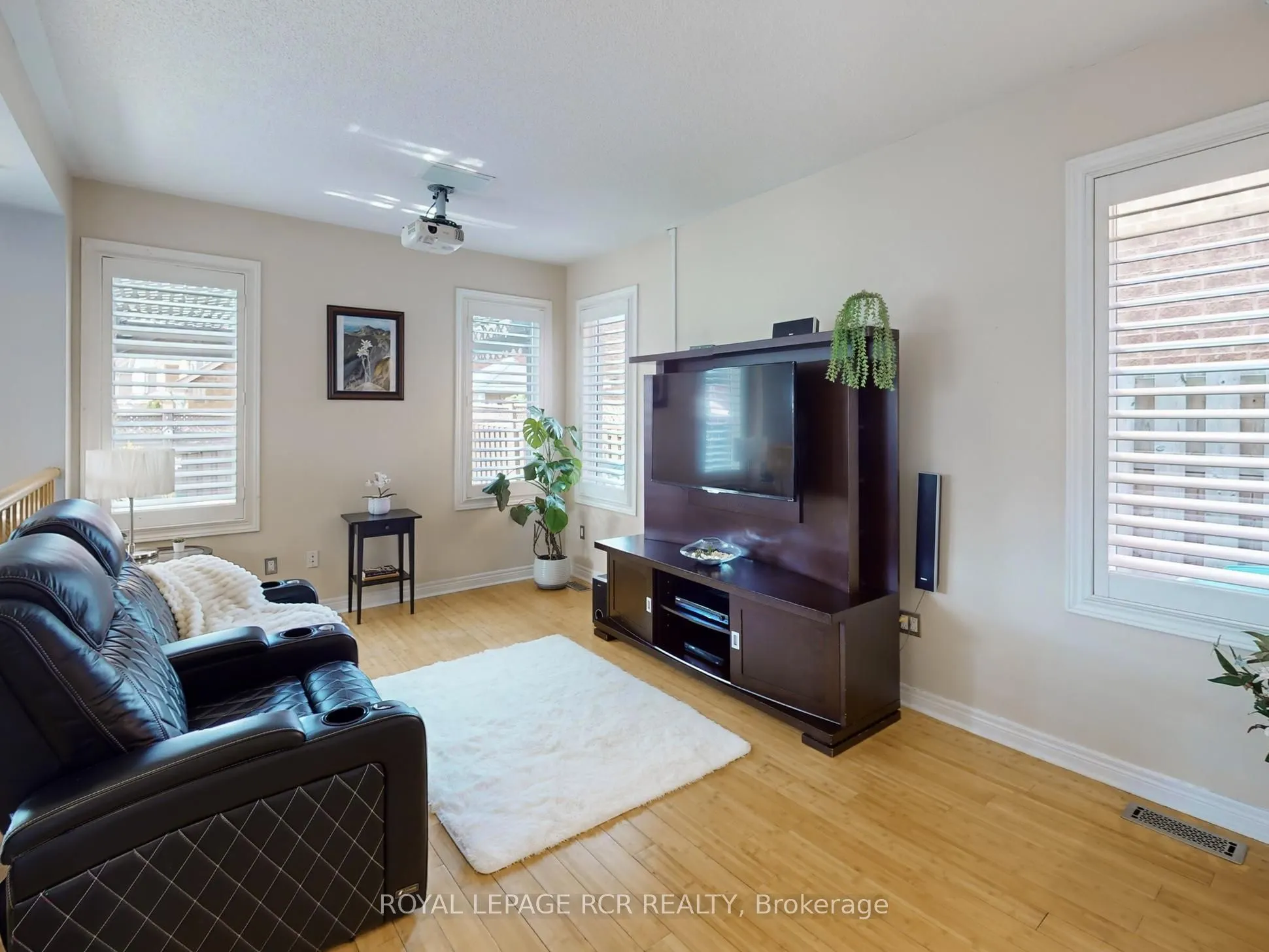 28 Wakely Boulevard