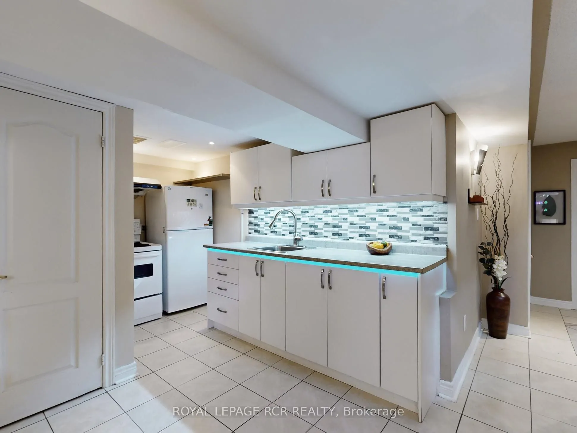 28 Wakely Boulevard