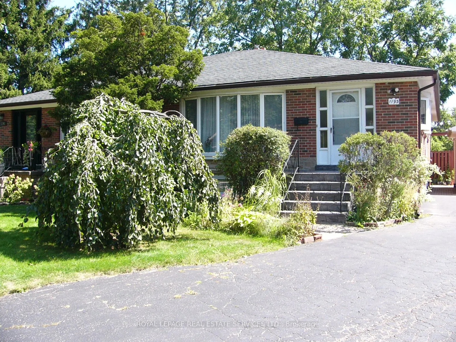1193 Ingledene Drive