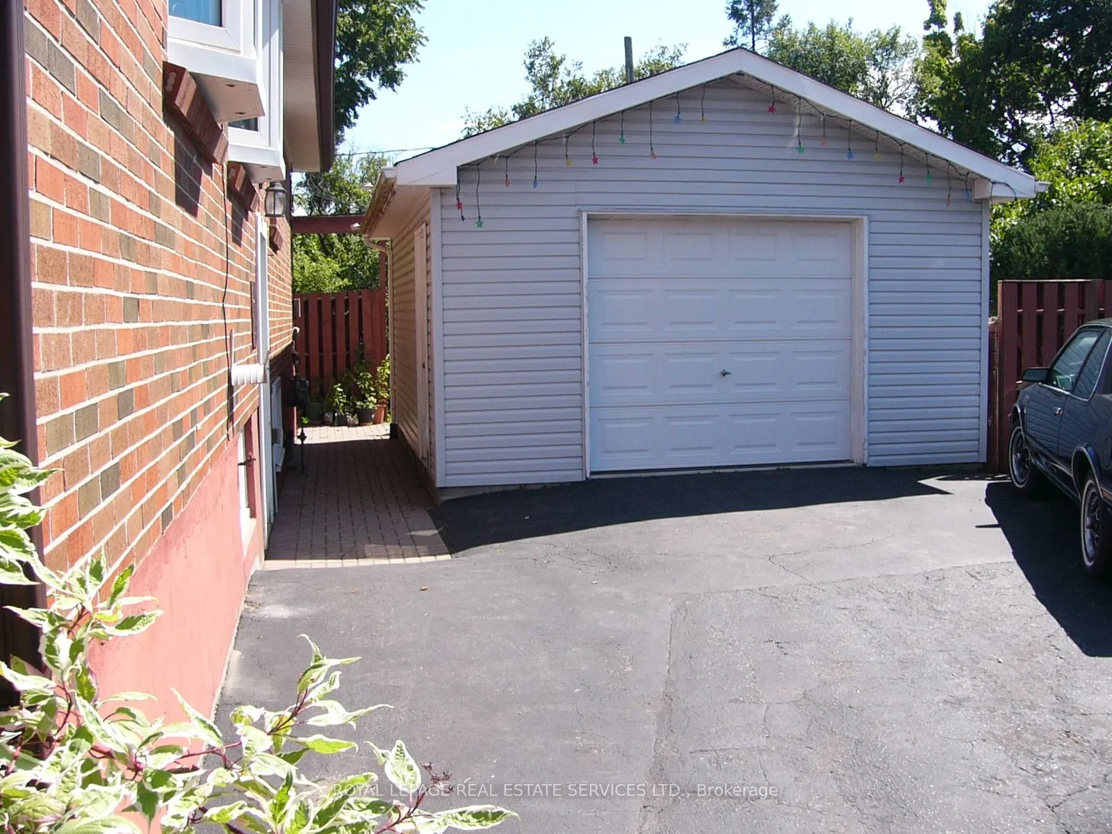 1193 Ingledene Drive