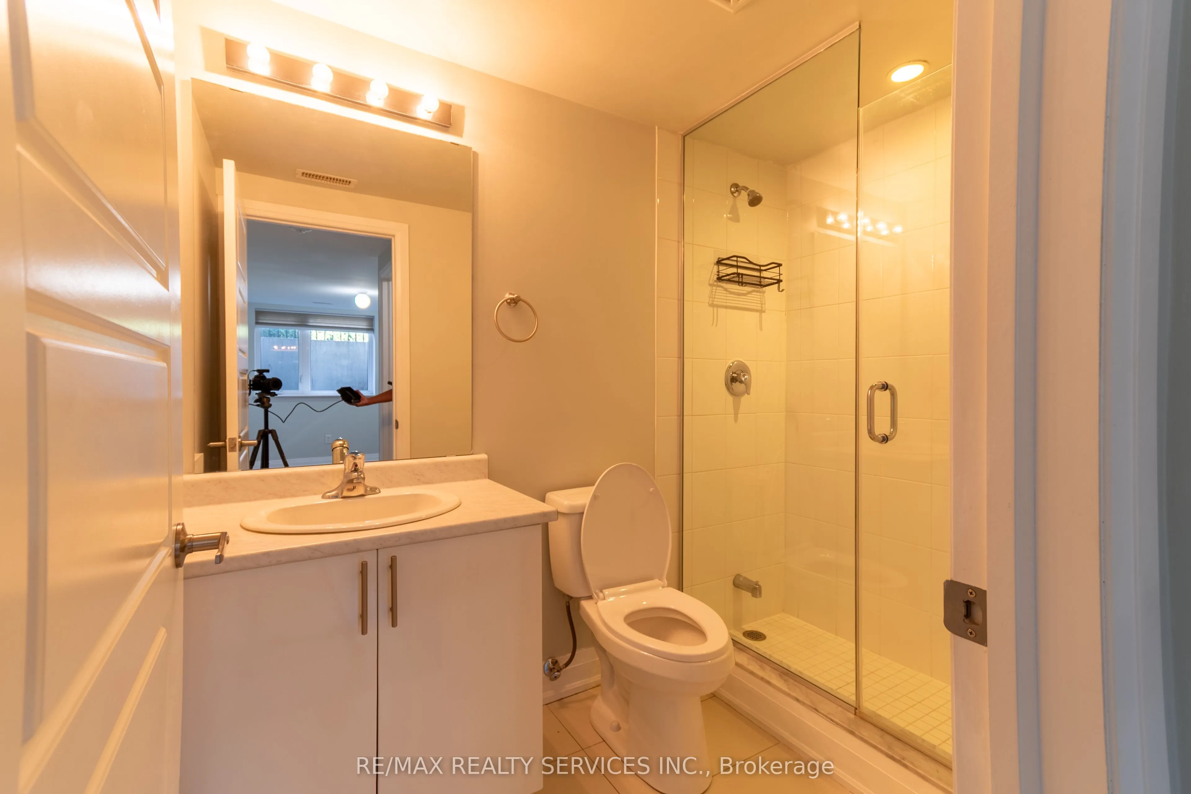 1208 Main Street E, #105