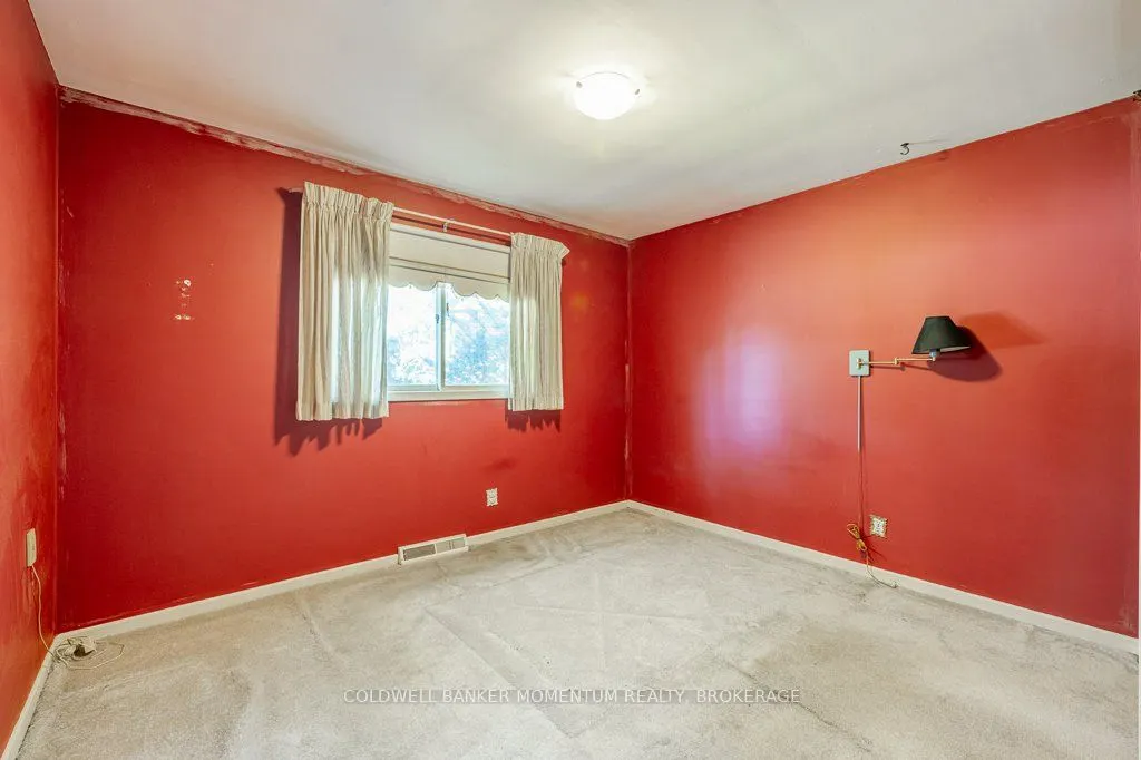3046 Briarwood Crescent