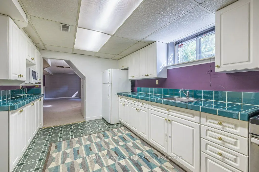 3046 Briarwood Crescent