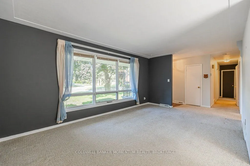 3046 Briarwood Crescent