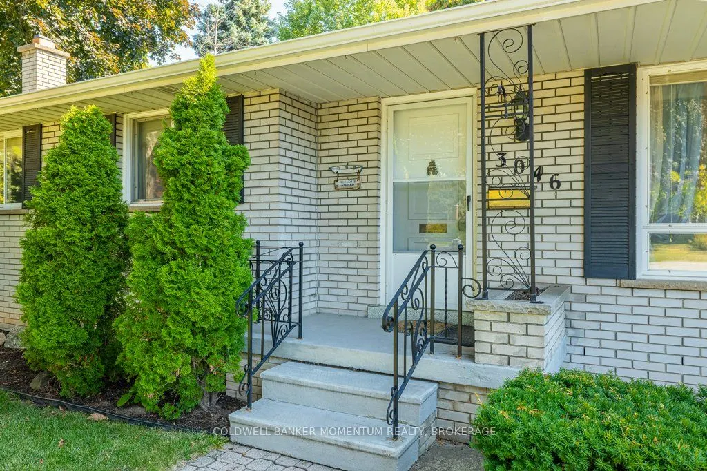 3046 Briarwood Crescent