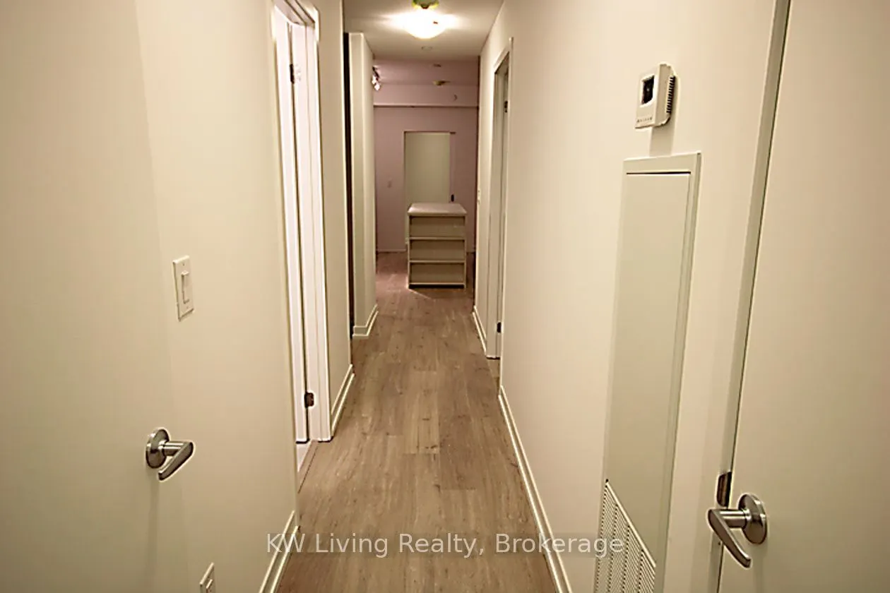 2520 Eglinton Avenue W, #1816