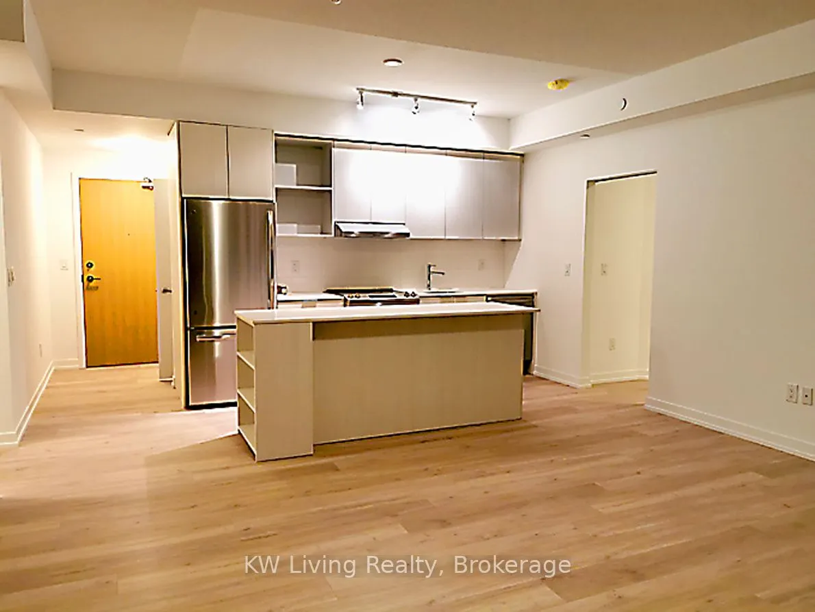 2520 Eglinton Avenue W, #1816