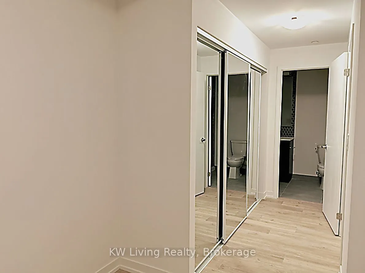 2520 Eglinton Avenue W, #1816