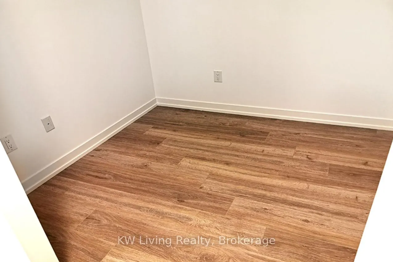 2520 Eglinton Avenue W, #1816