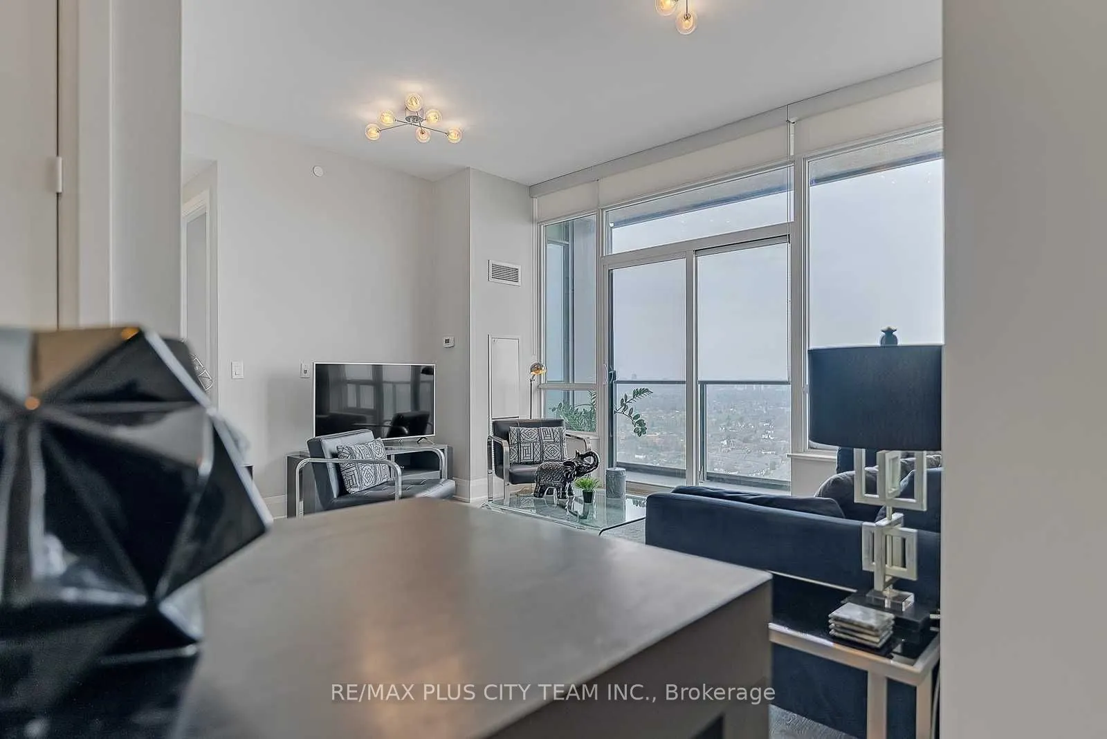 36 Park Lawn Road, #4306