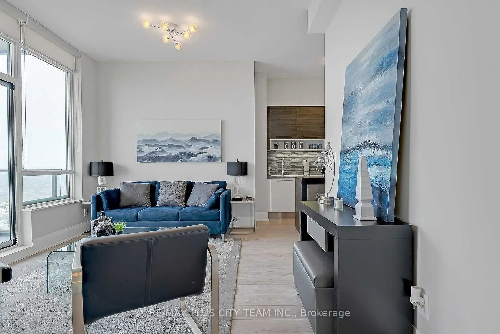 36 Park Lawn Road, #4306
