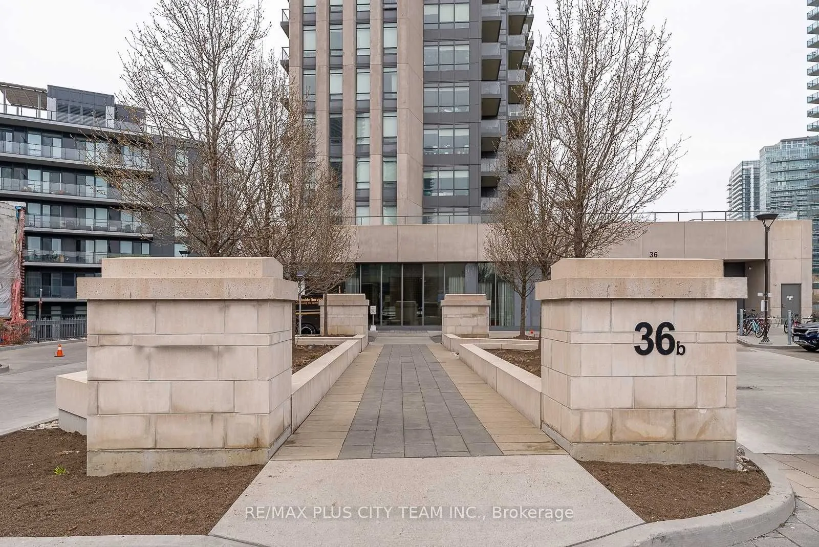 36 Park Lawn Road, #4306